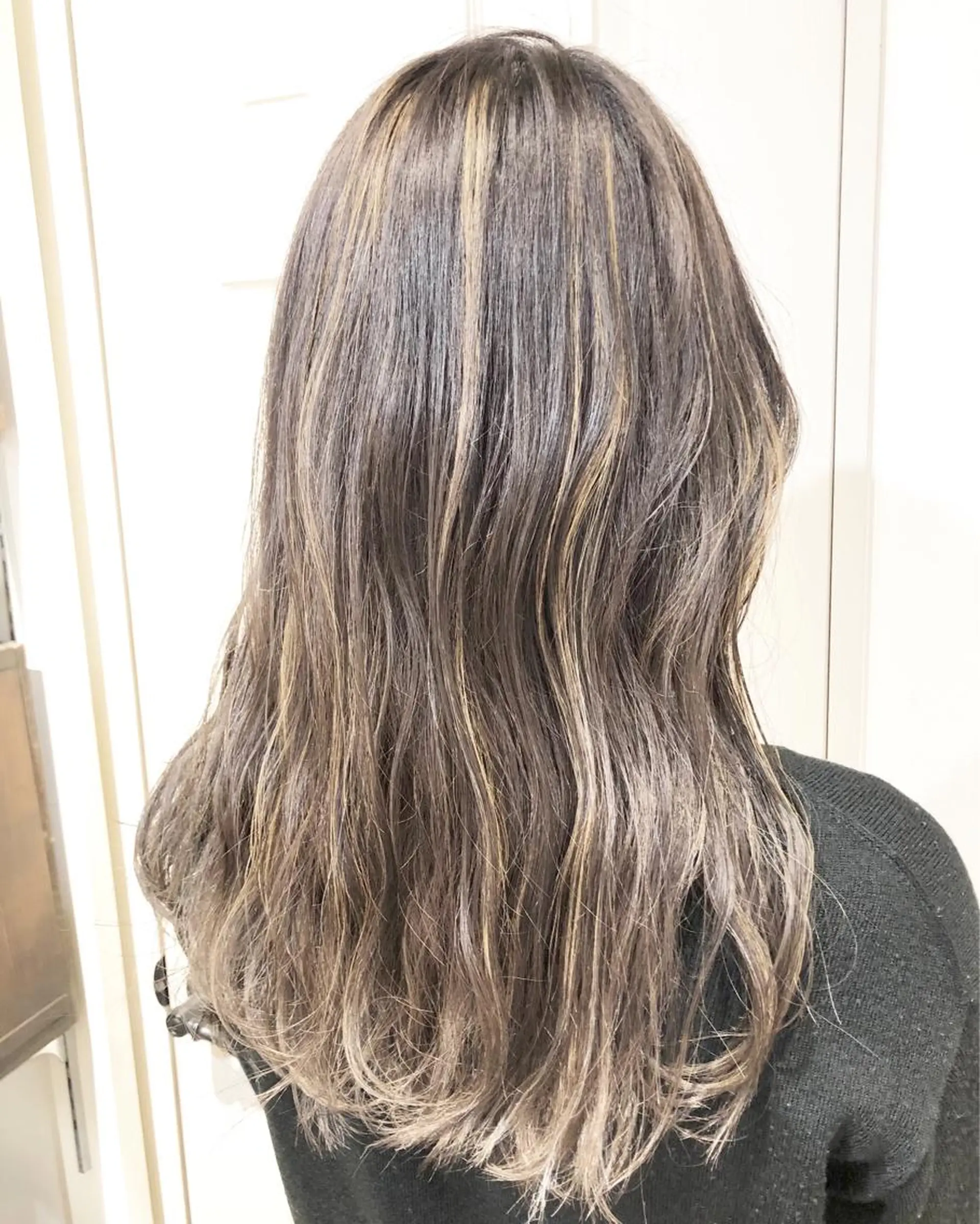 セミロング ハイライト 徳永 大樹のヘアスタイル