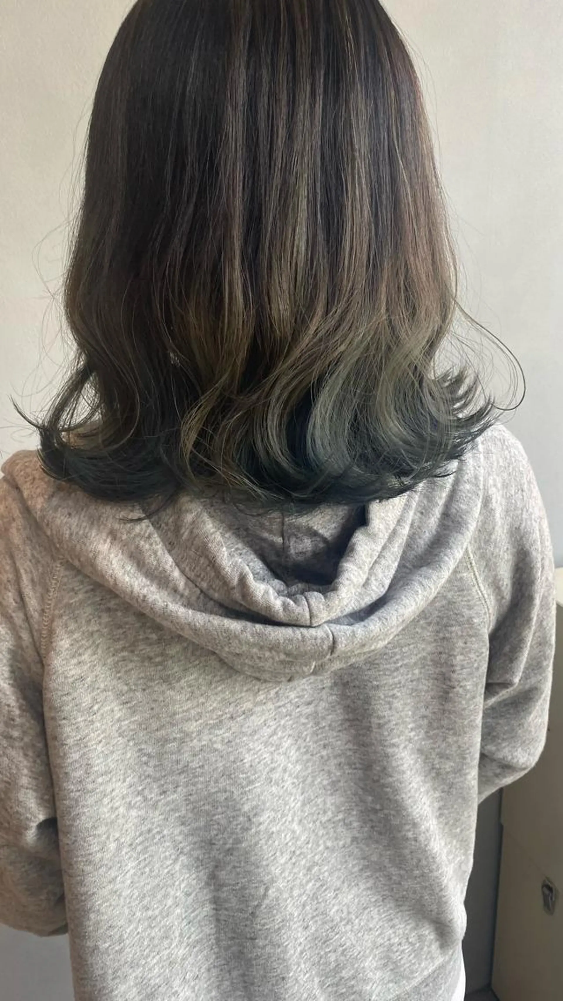 ミディアム カラー カット ヘアカラー 🪐SOURCE 塚口　シマブクロ🪐のヘアスタイル