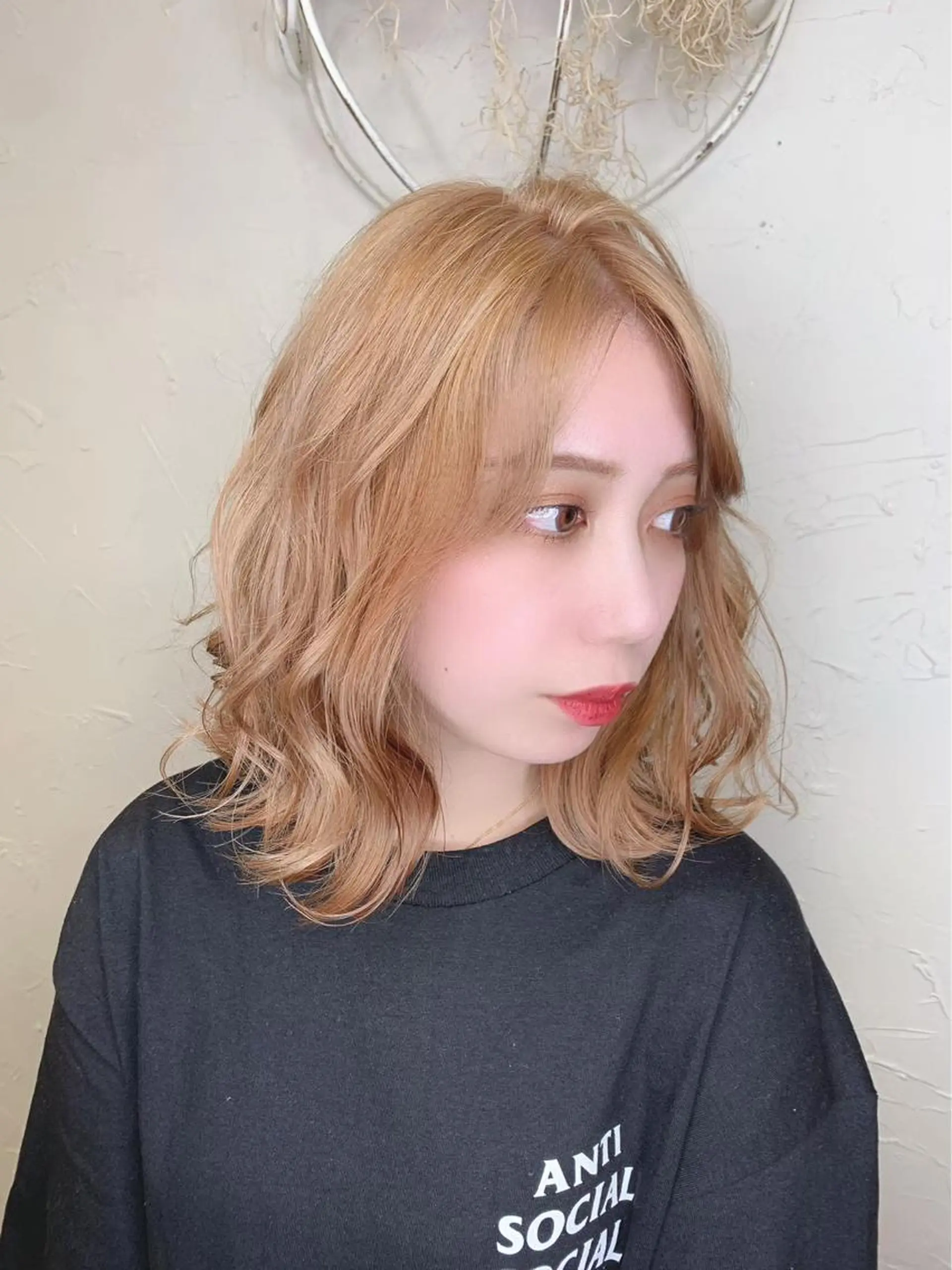 ミディアム 深沢 秀のヘアスタイル