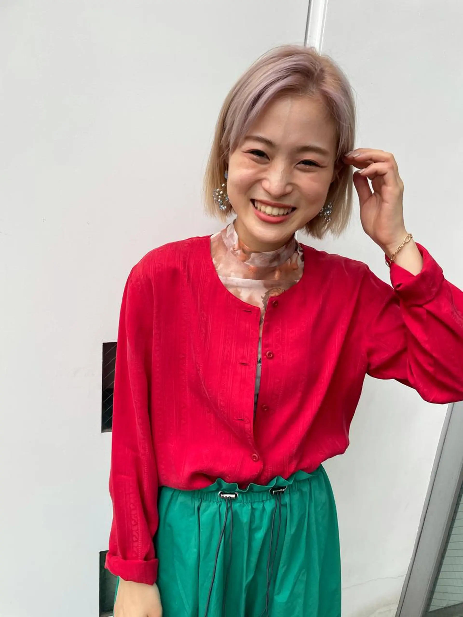 ショート カラー ハイトーンカラー ボブ カット ブリーチ/レイヤー 🌻Mutsumiのヘアスタイル