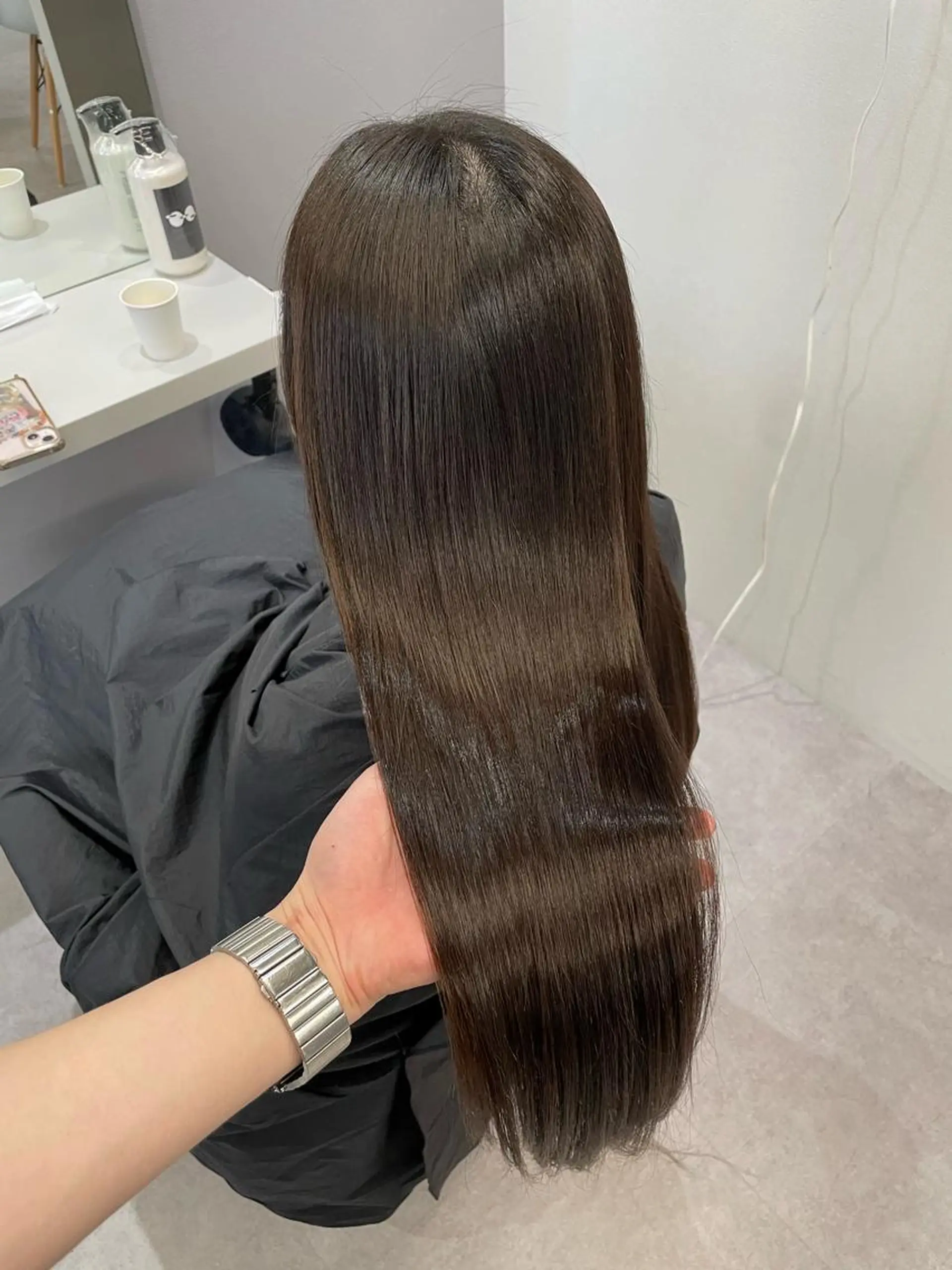 セミロング 髪質改善、縮毛矯正 酸性縮毛矯正のヘアスタイル