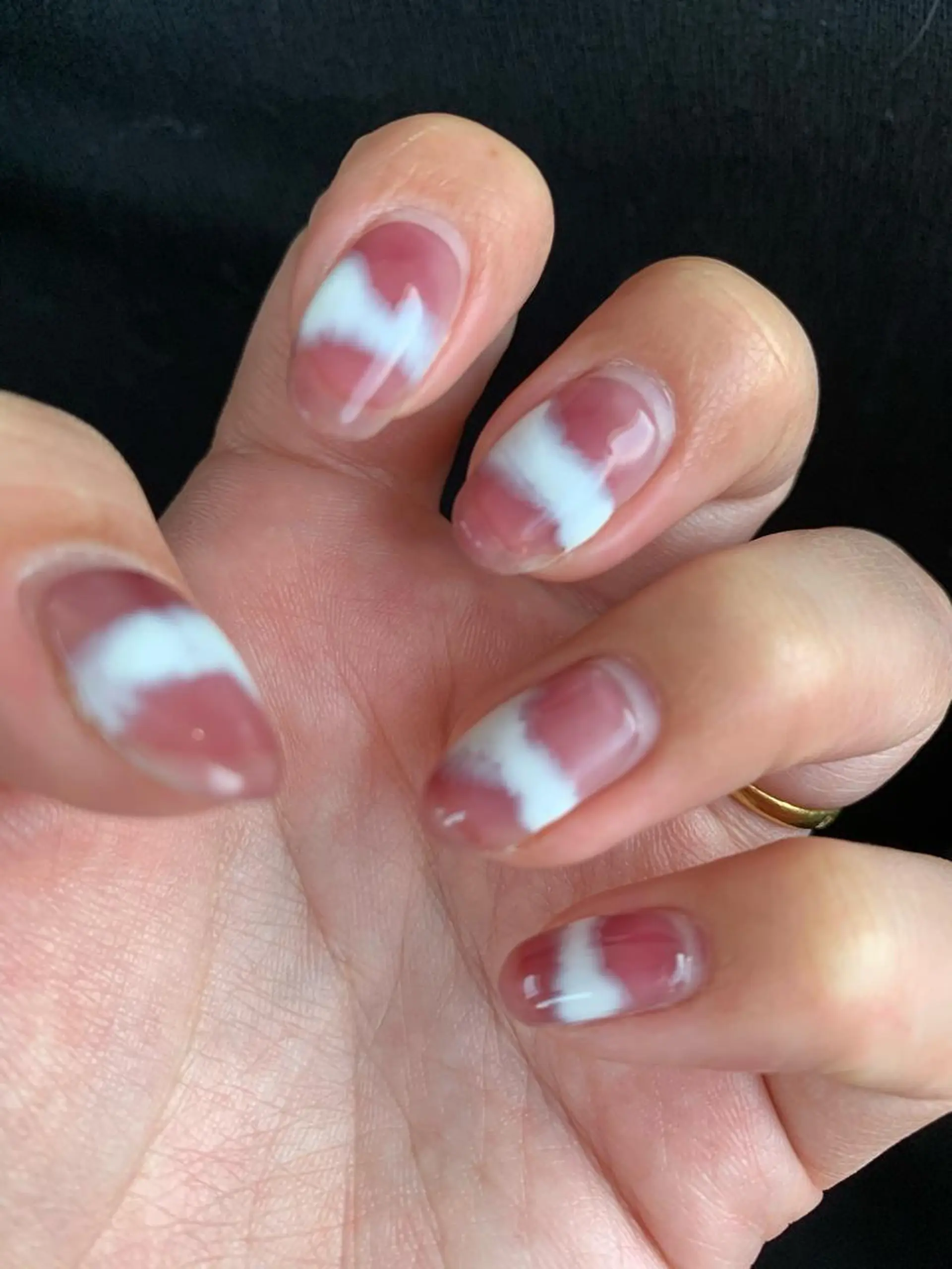 ネイル 大崎 奈々のネイルデザイン