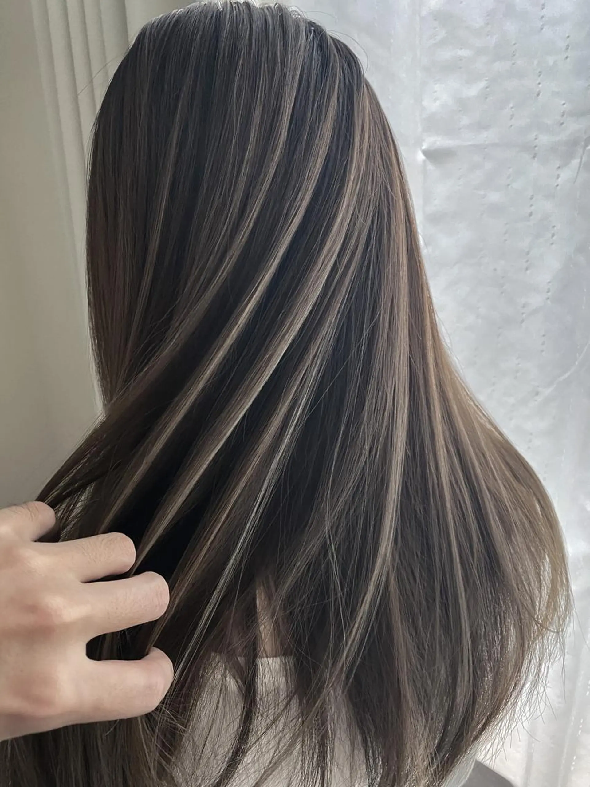 セミロング カラー グレージュ ハイライトカラー ハイライト neuk所属・入木田 駿佑のその他イメージ