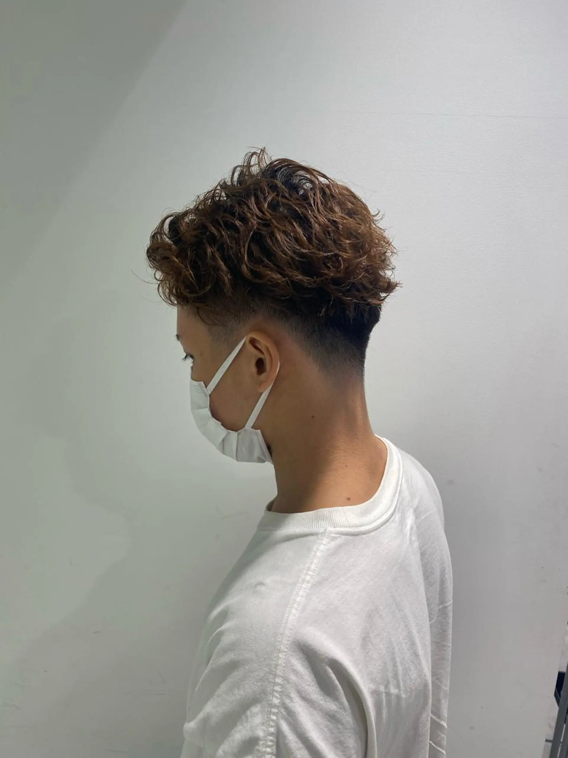 ショート カラー パーマ メンズ GOTODAY所属・横浜駅メンズパーマ師 🌀岩﨑弘成🌀のヘアスタイル