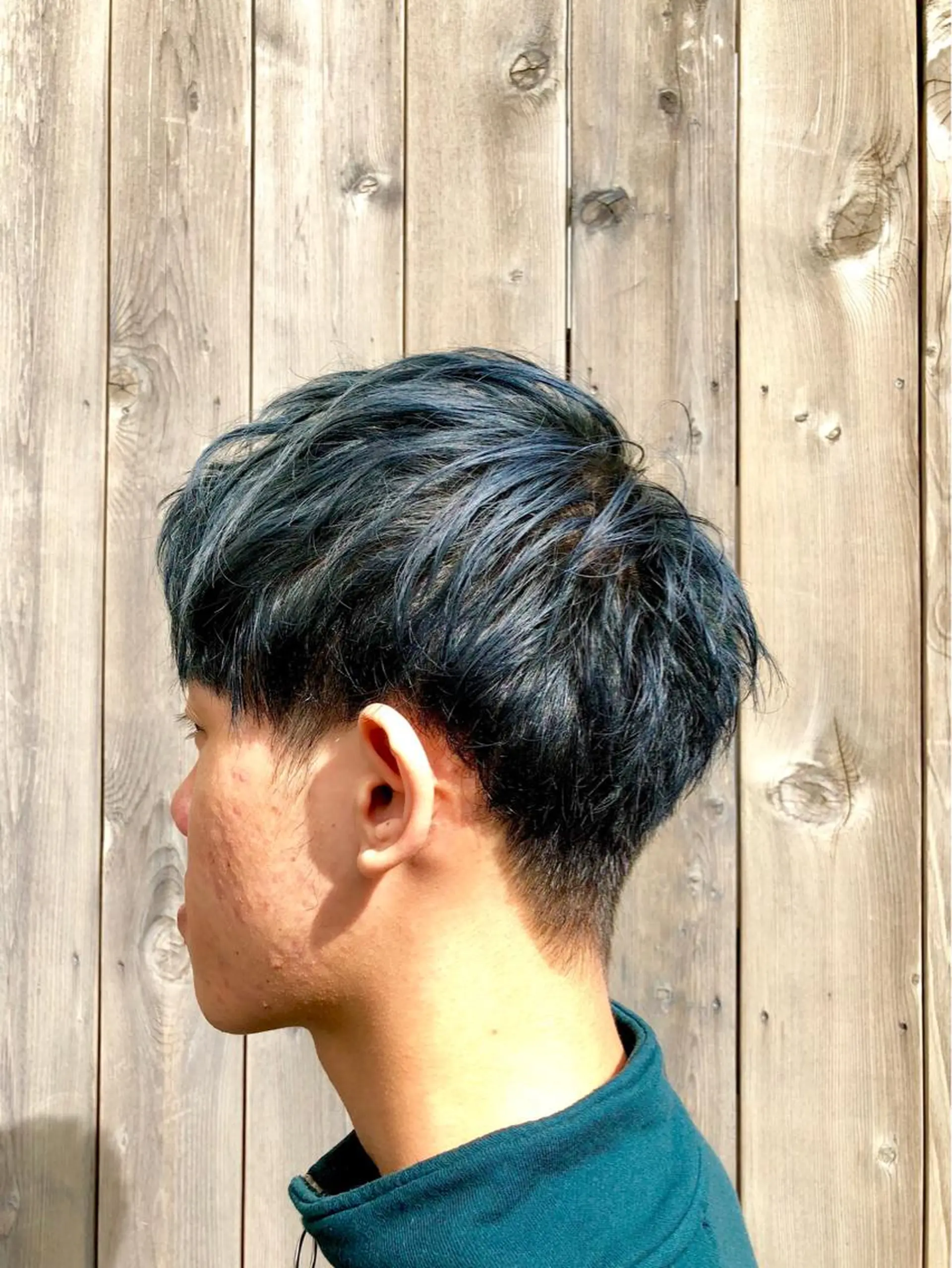 カラー メンズ エメラルドグリーン カット ヘアカラー トリートメント 韓国風カット/ 髪質改善 黒崎のヘアスタイル