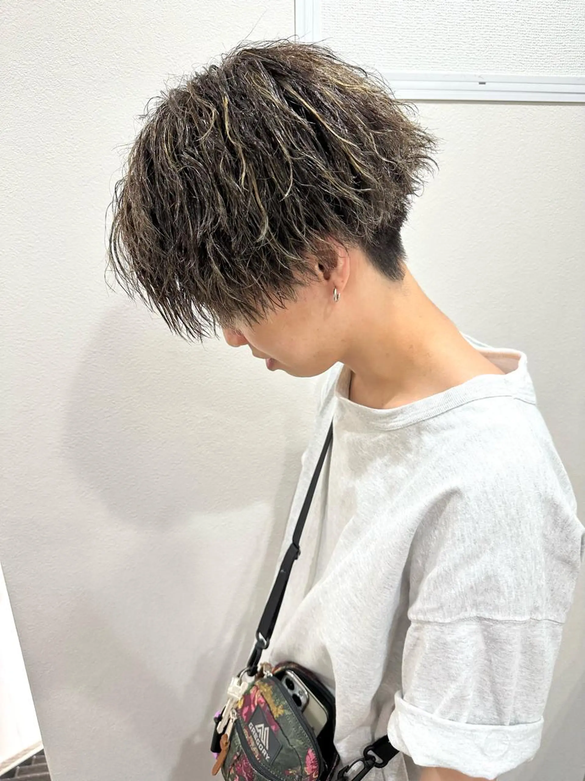 カラー メンズ メンズハイライト ハイライトカラー カット ヘアカラー トリートメント 2nd所属・🤍2nd🤍田所 美希のヘアスタイル