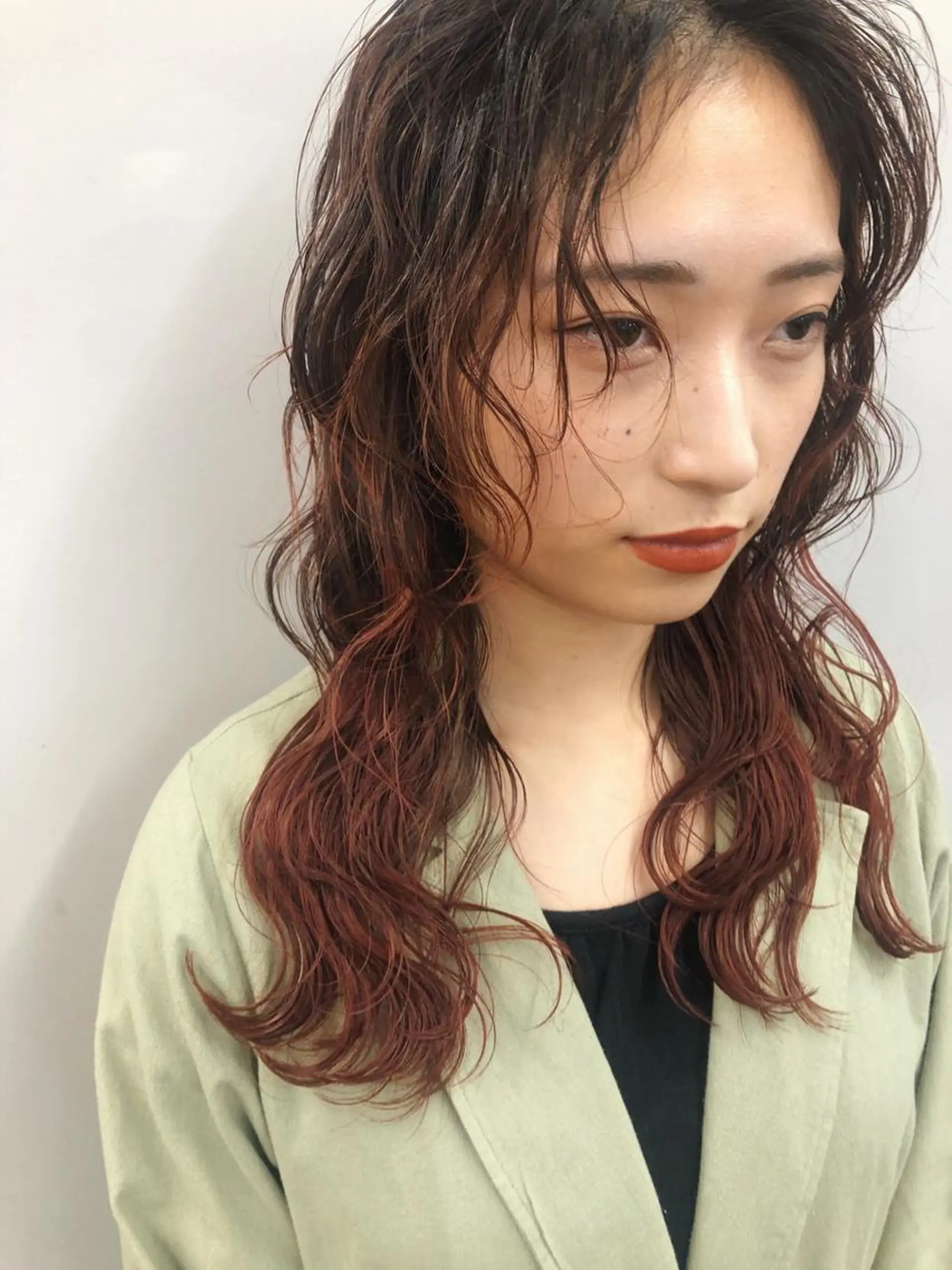 セミロング カラー ヘアカラー トリートメント 関 京磨のヘアスタイル