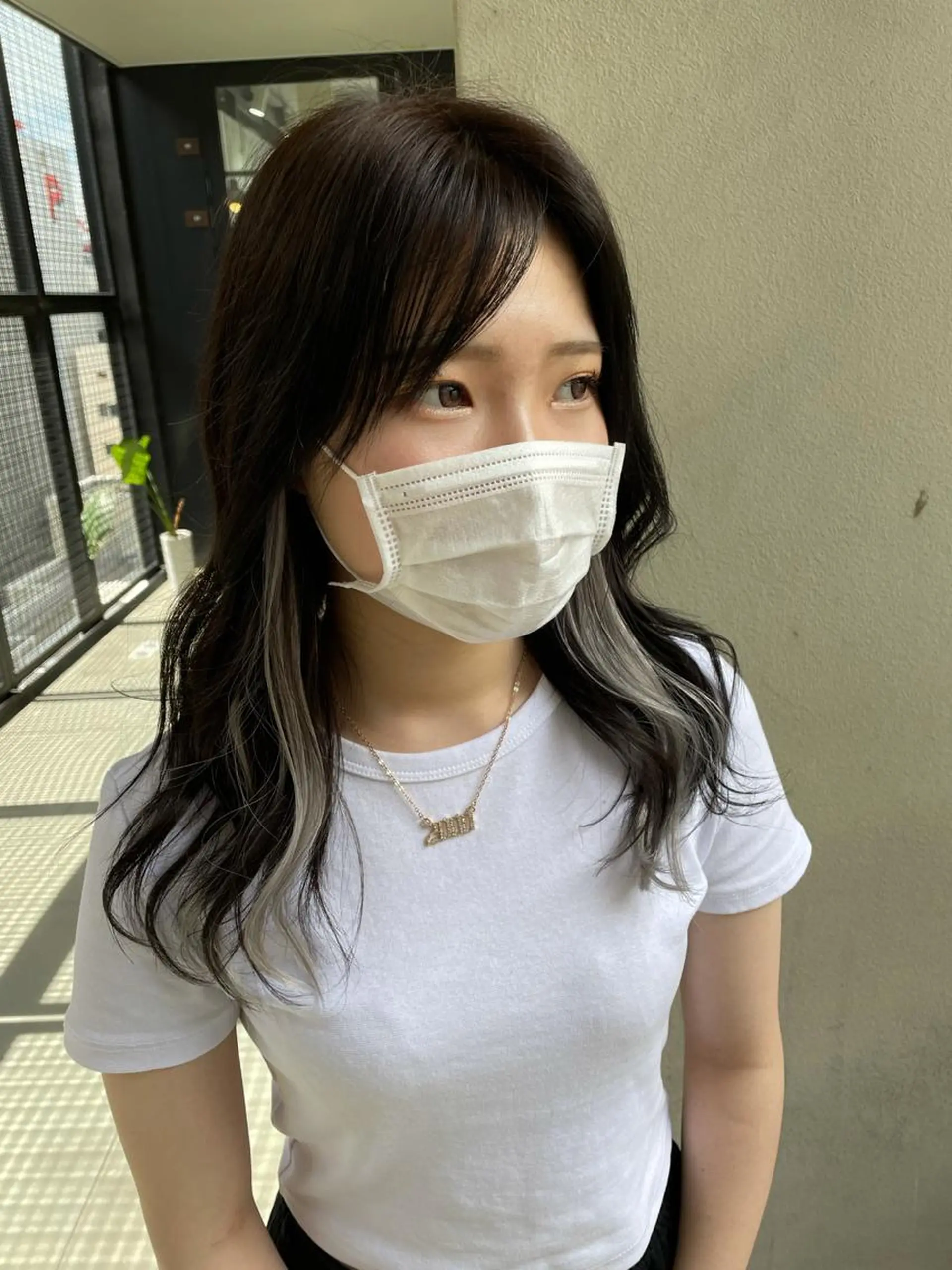 セミロング 大内 志穂のヘアスタイル