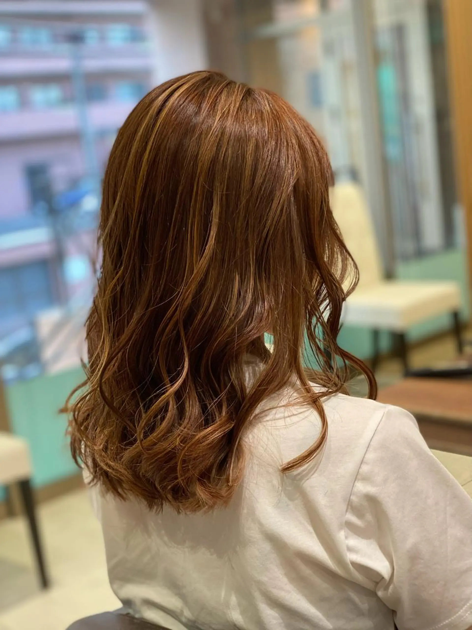 セミロング カラー ベージュカラー ハイライトカラー ハイライト 💎大人ハイライト 💎上杉一也💎のヘアスタイル