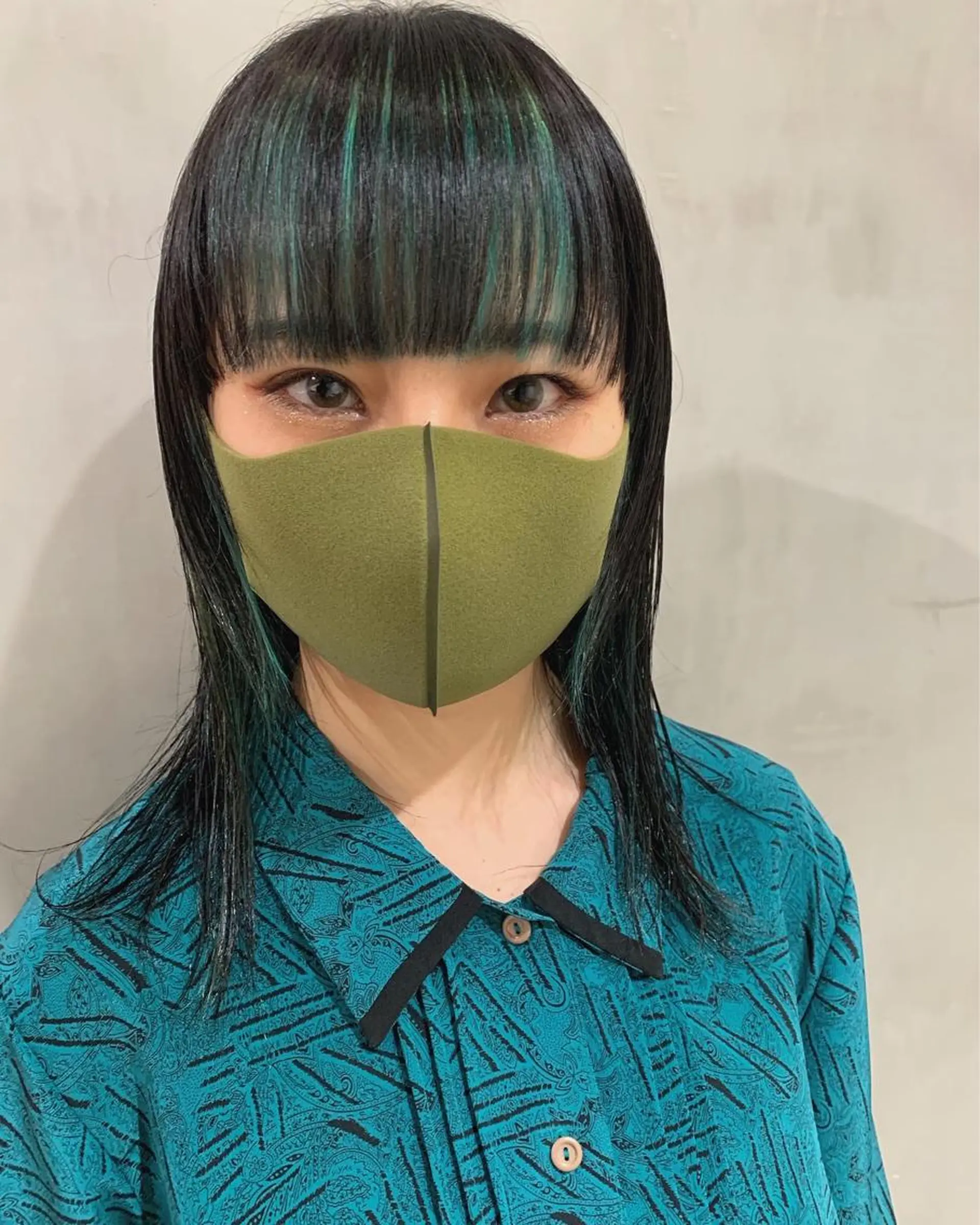 ミディアム カラー ワイドバング ウルフカット ヘアカラー トリートメント 優作 〜圧倒的信頼〜のヘアスタイル