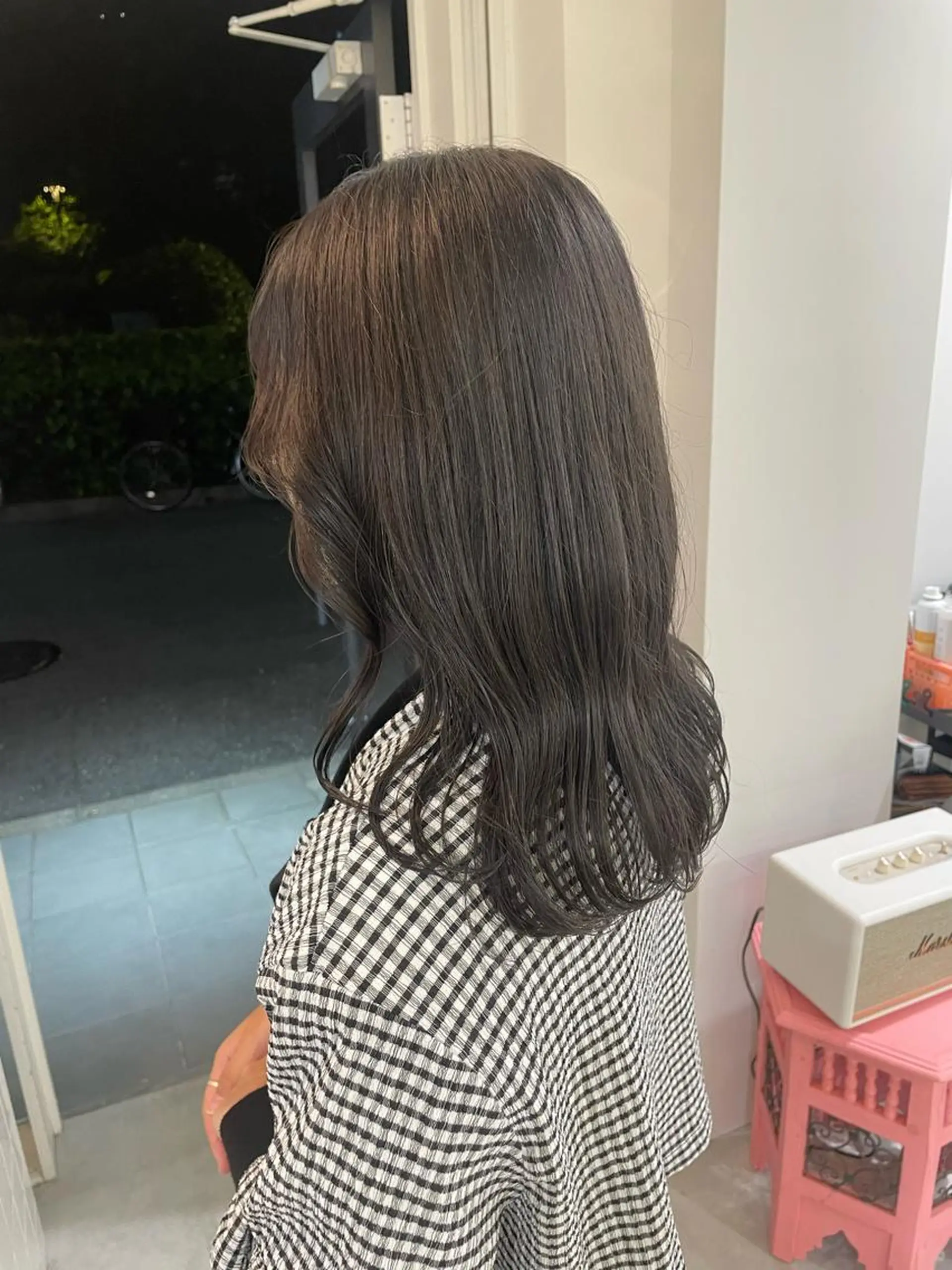 セミロング カラー 透明感カラー Koto🌿 ブリーチなしカラーのヘアスタイル