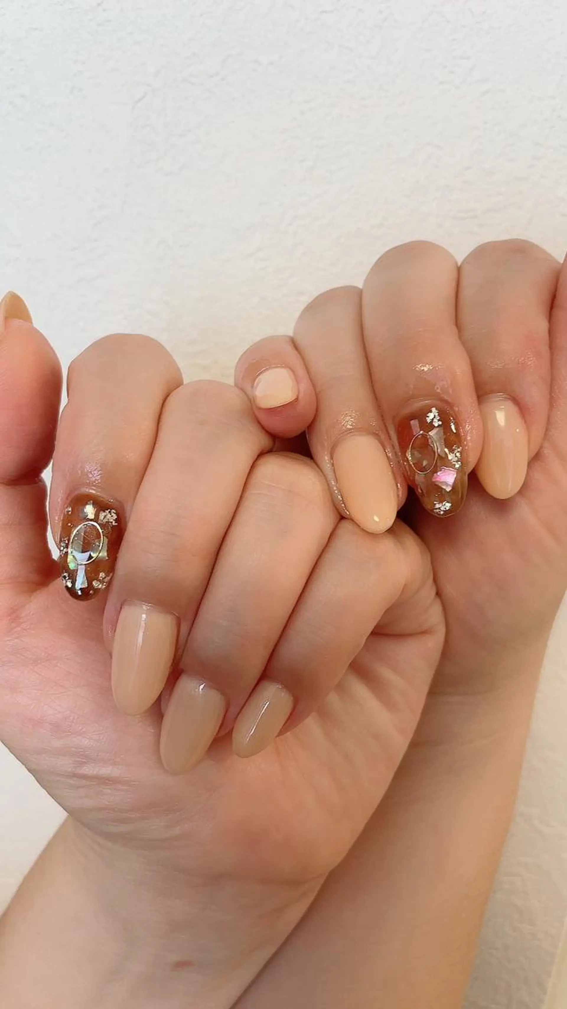 ネイル ハンドネイル emi ...の眉毛・アイブロウイメージ