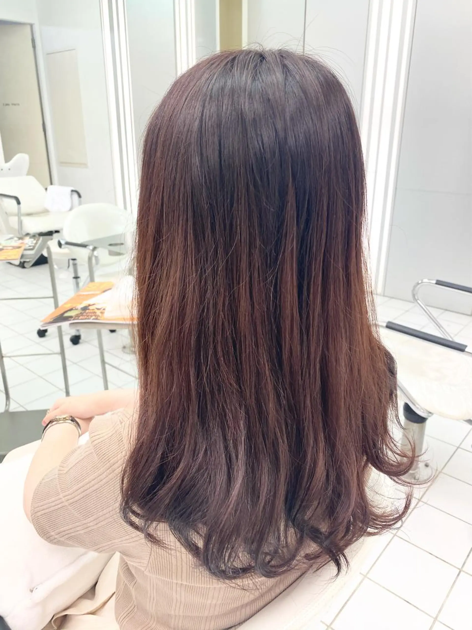 カラー ブリーチ カシス ブリーチなしカラー ヘアカラー トリートメント 💫お呼ばれヘア💫 髪質改善✨ともえ市川のヘアスタイル
