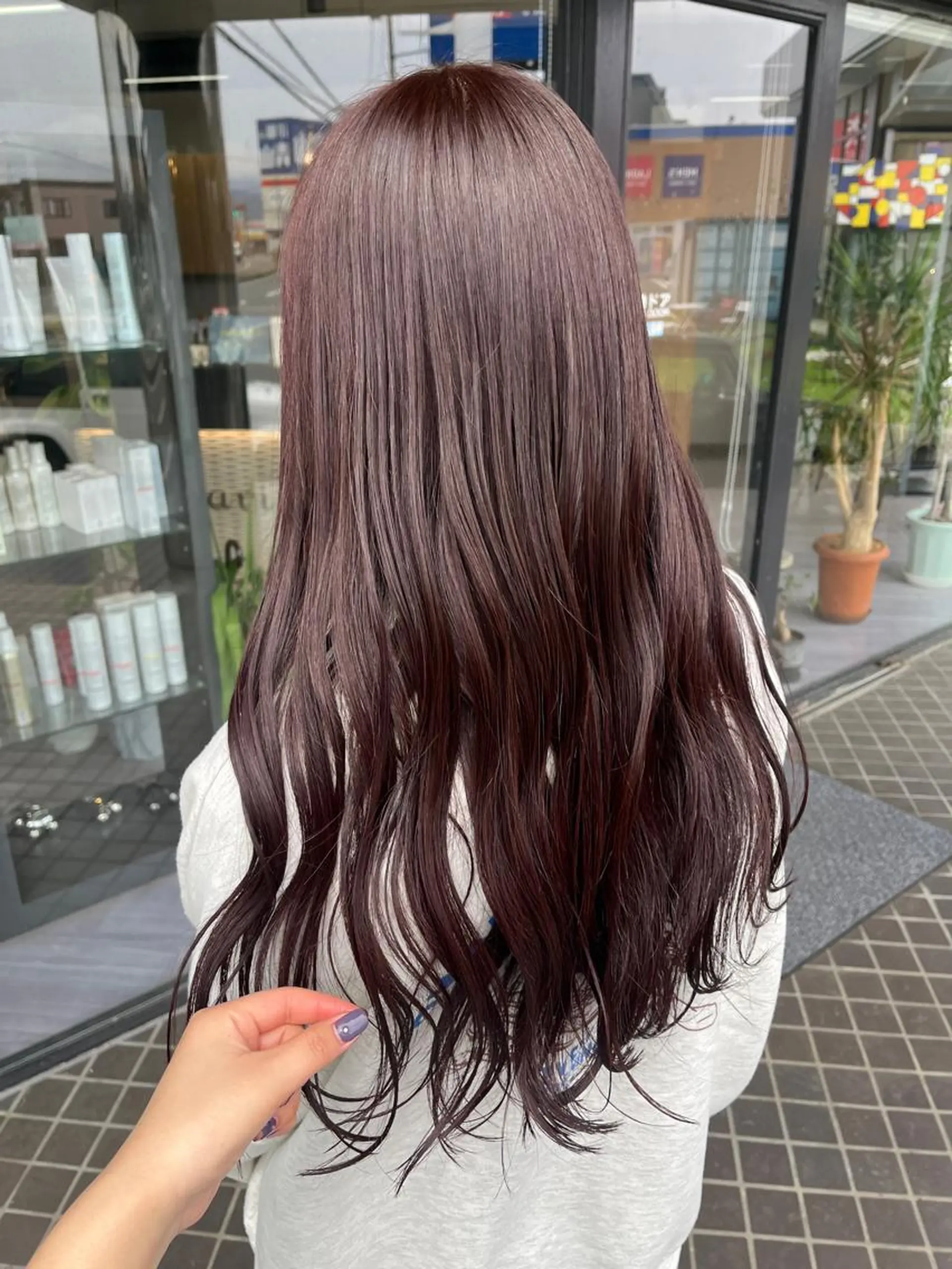 ロング alu所属・alu yuinaのヘアスタイル