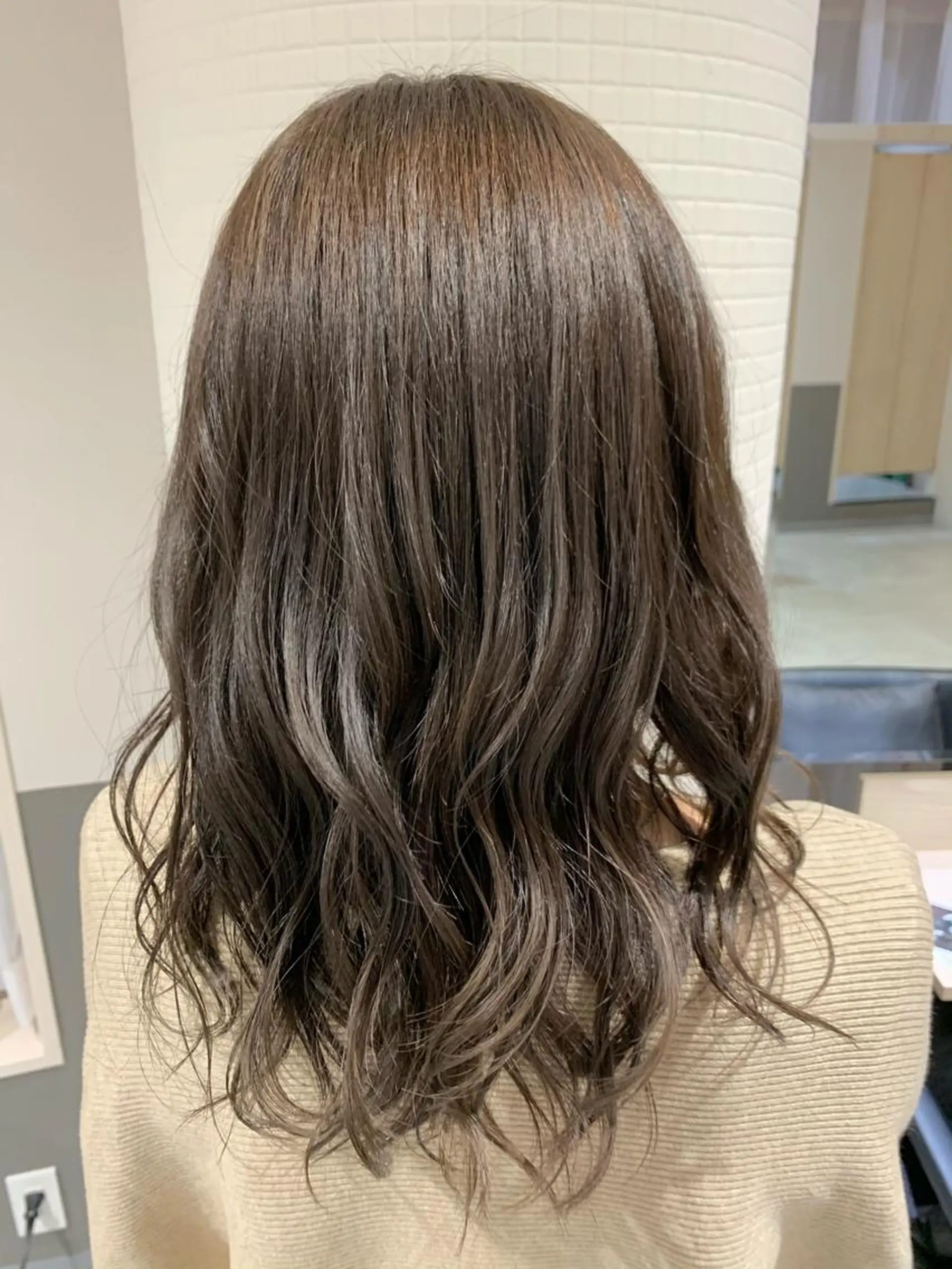 ミディアム アッシュ ウサミ/髪質改善 酸性ストレート🌈のヘアスタイル