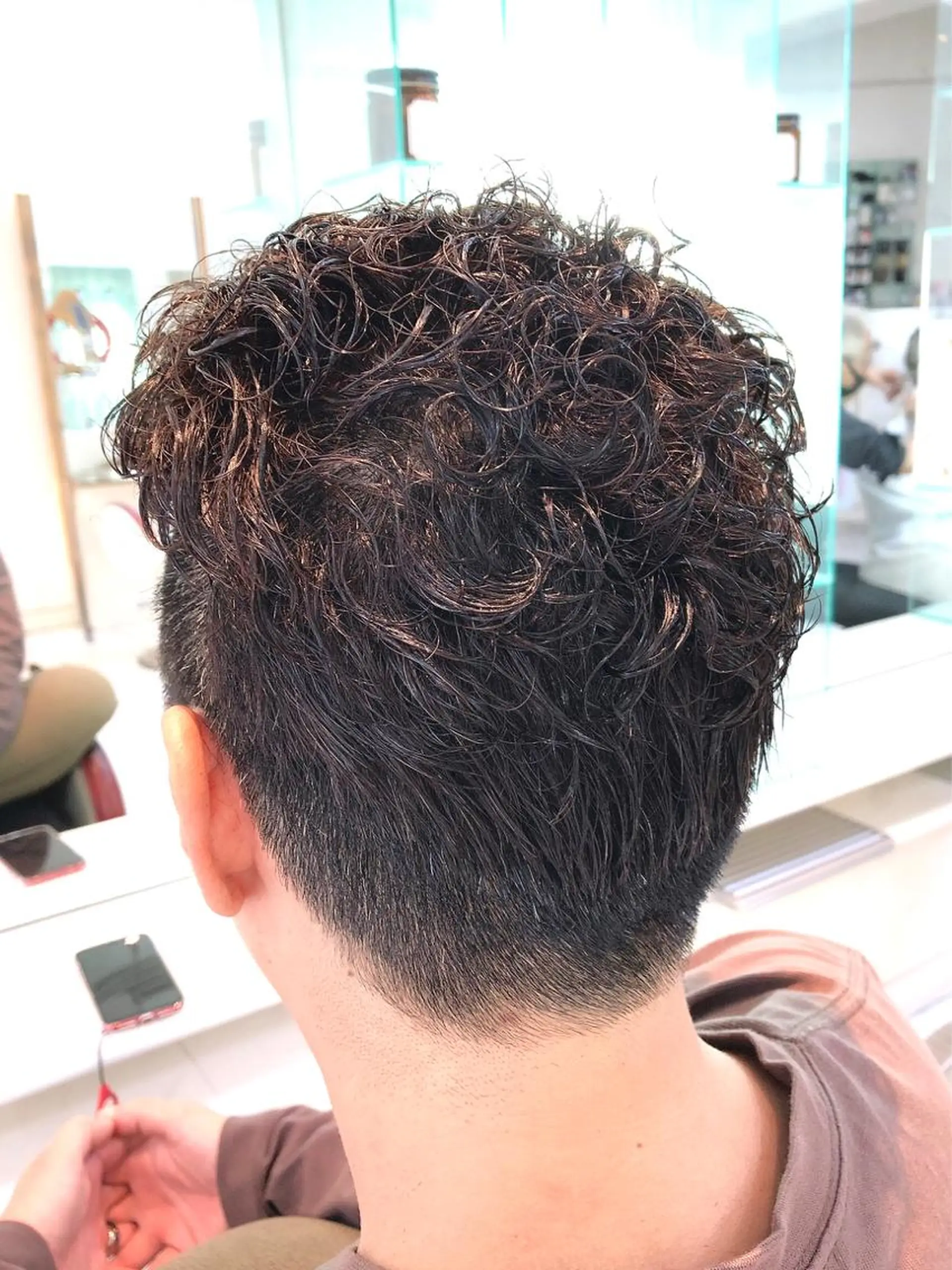 ショート パーマ メンズ 保住 亮太のヘアスタイル