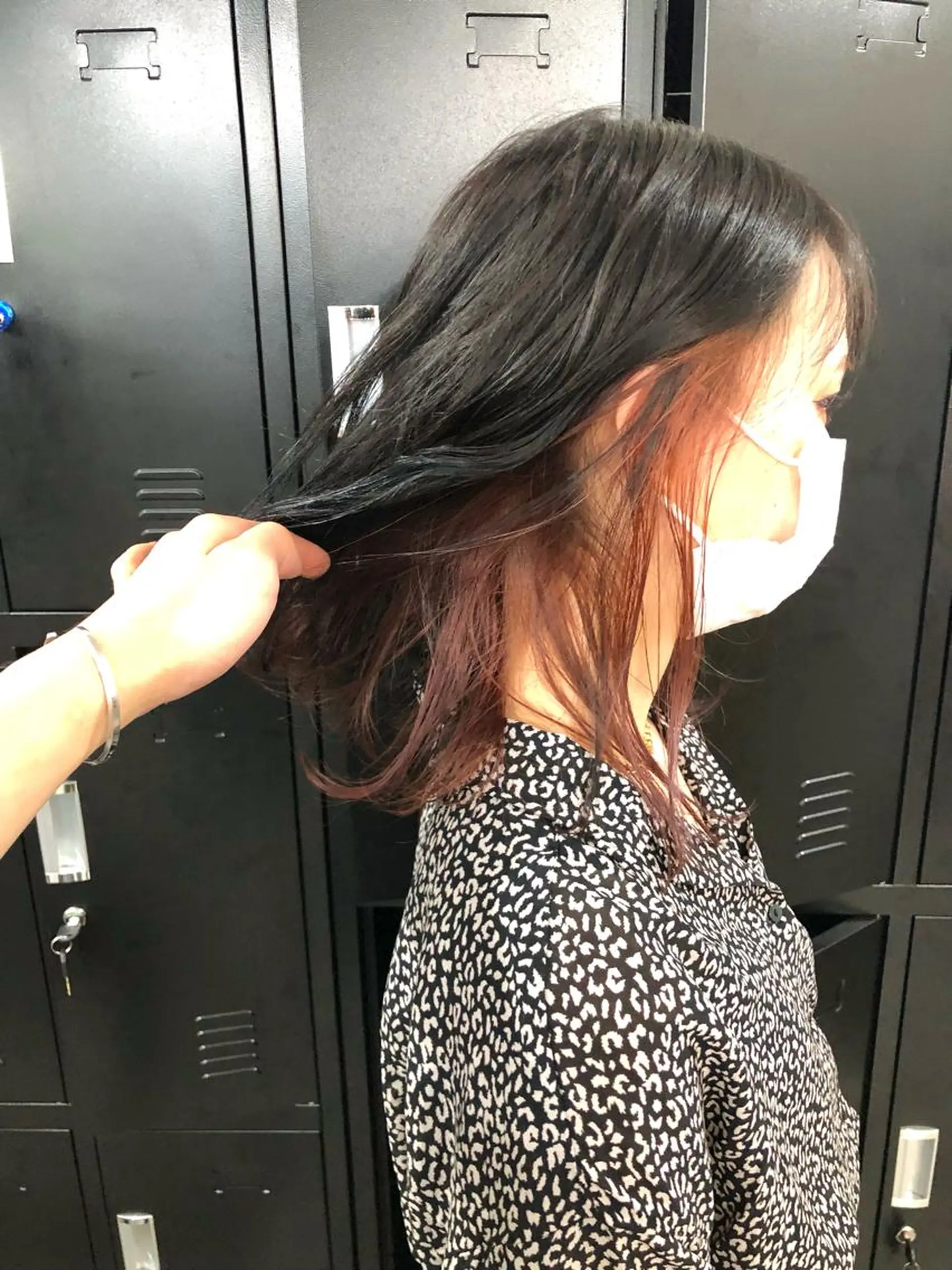 ミディアム カラー ヘアアレンジ ネイル マツエク・マツパ アディクシーカラー バレイヤージュ ミストバング ベージュカラー ブリーチ eir心斎橋店所属・エビスザキレン／メン ズ／心斎橋🌳のヘアスタイル