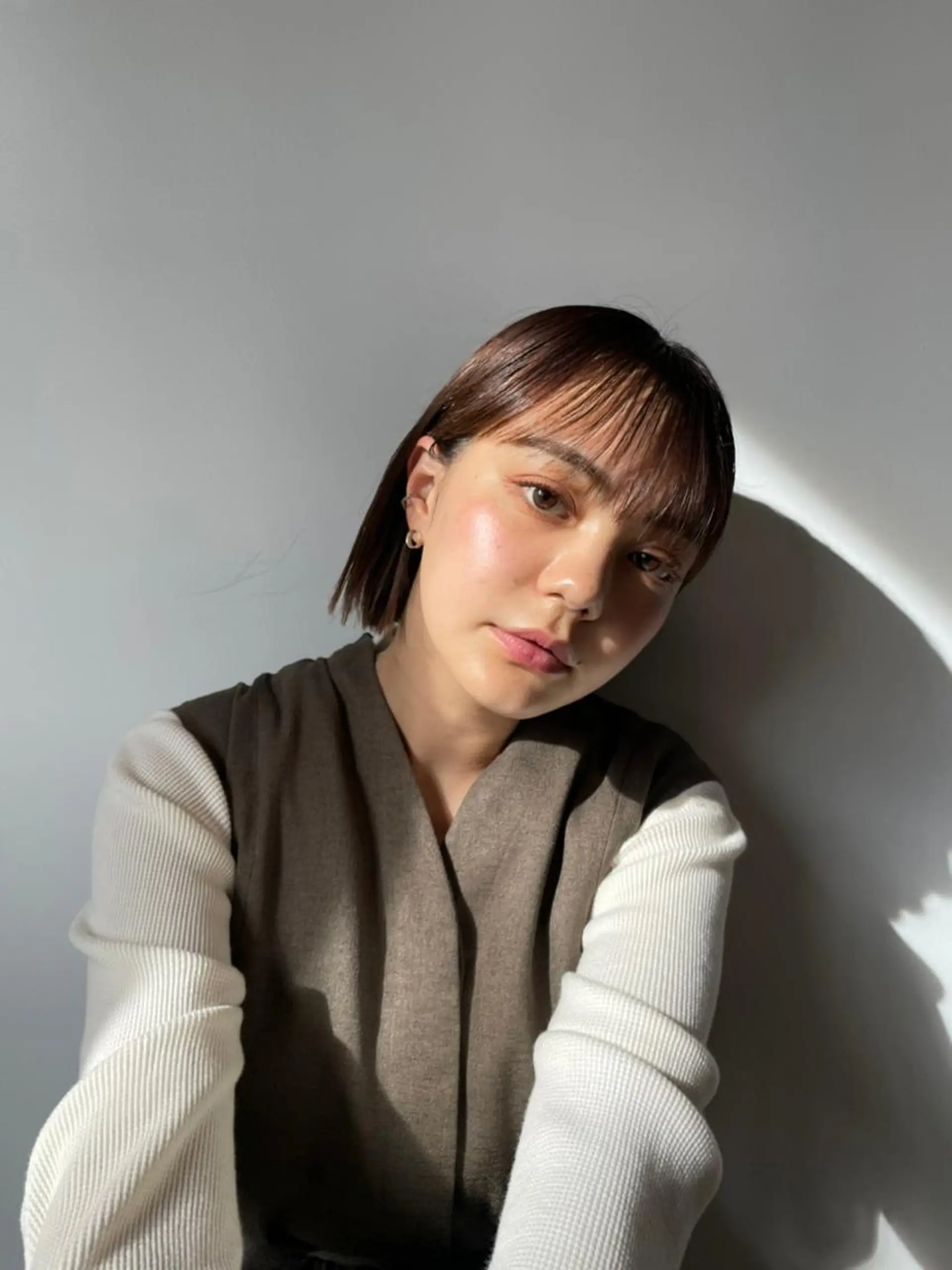 ミディアム カラー パーマ ショートボブ アディクシーカラー ブリーチ ブロンド ブルーカラー カット ヘアカラー トリートメント CEINE+ officialのヘアスタイル