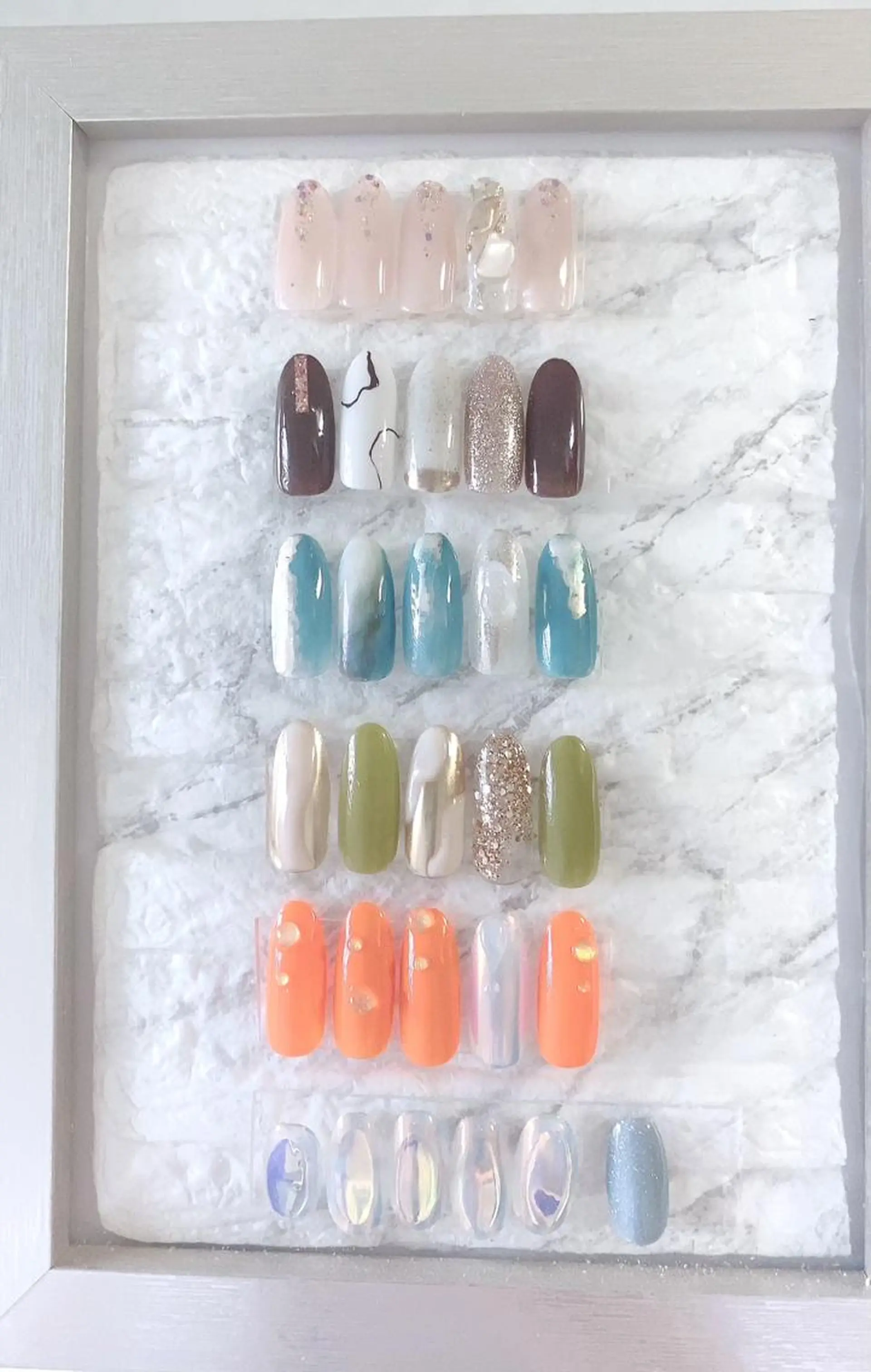 ネイル アートネイル 氷ネイル・うるうるネイル ワンカラーネイル ハンドネイル yochi nailのネイルデザイン