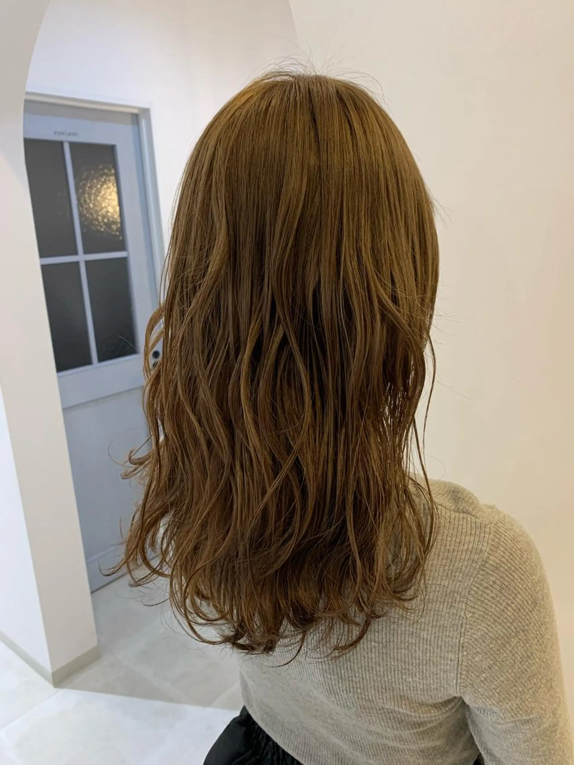 ミディアム cher. 新井瑞希のヘアスタイル