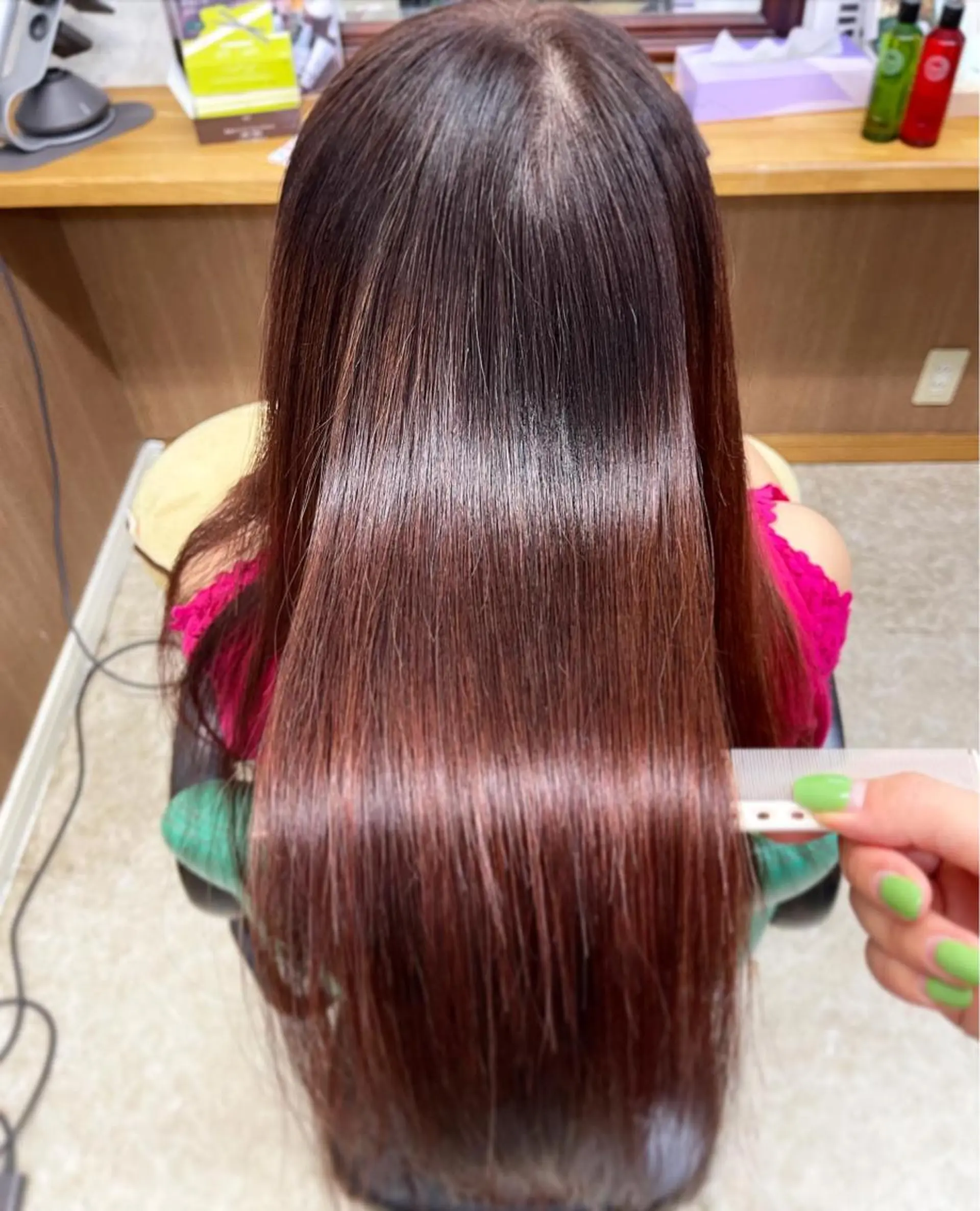 ロング パーマ くせ毛 髪質改善 縮毛矯正 トリートメント 酸性ストレート 髪質改善のプロ✨りな さんのヘアスタイル