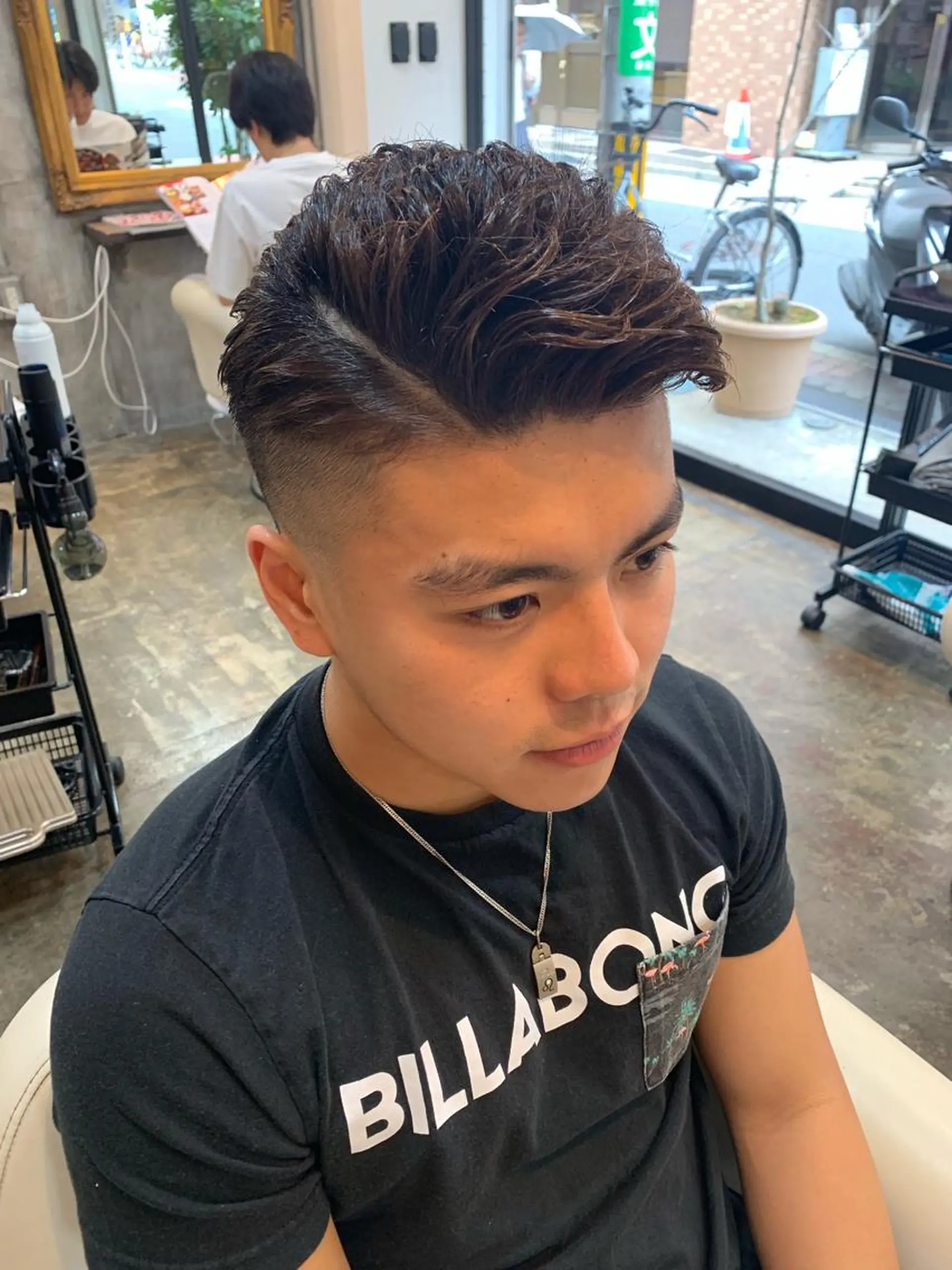 メンズ フェードカット 鈴木 優美のヘアスタイル