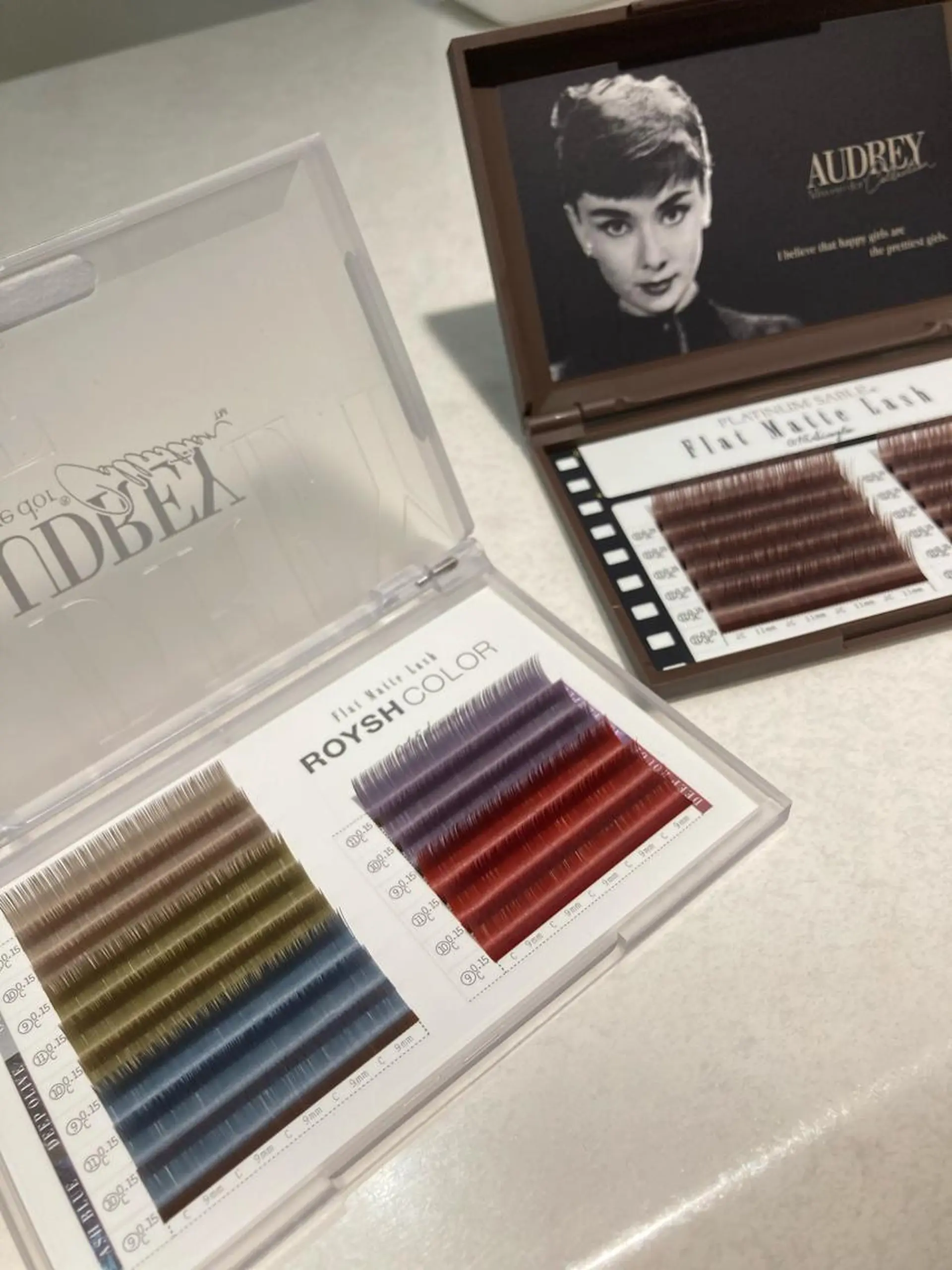 マツエク・マツパ カラーマツエク フラットラッシュ Very (ベリー)所属・吉田 彩花の眉毛・アイブロウイメージ