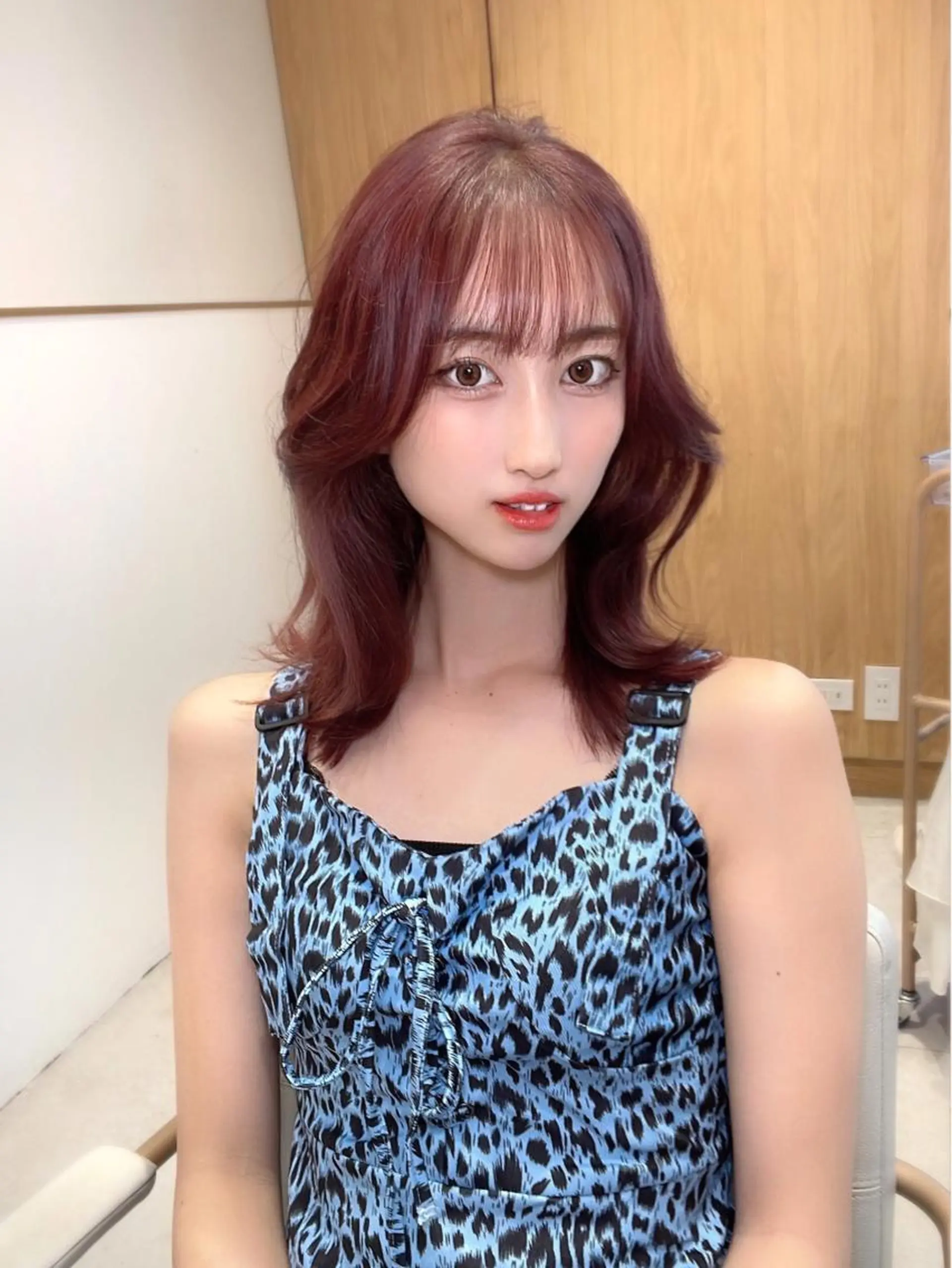 セミロング カラー アディクシーカラー ベージュカラー 透明感カラー イヤリングカラー グレージュ 顔周り特化/韓国ヘア /レイヤー/吉野幸大のヘアスタイル