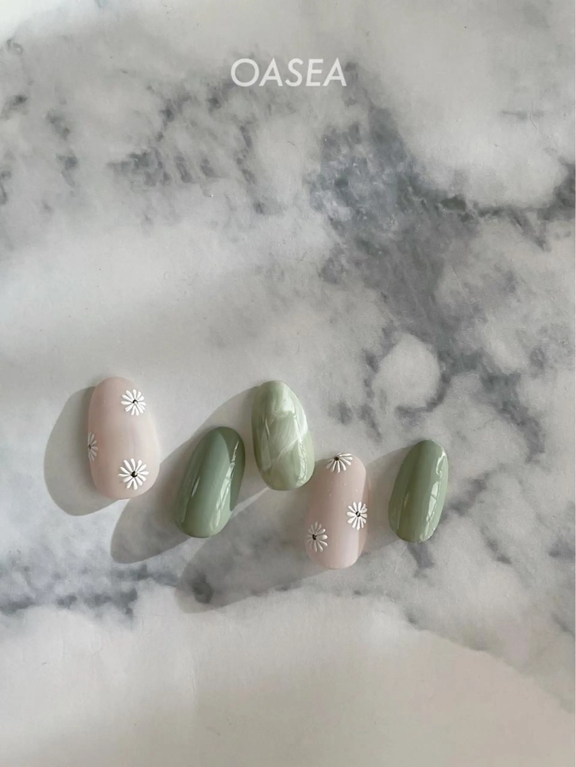 ネイル ハンドネイル 🌞💜 KAORI 🌴のネイルデザイン