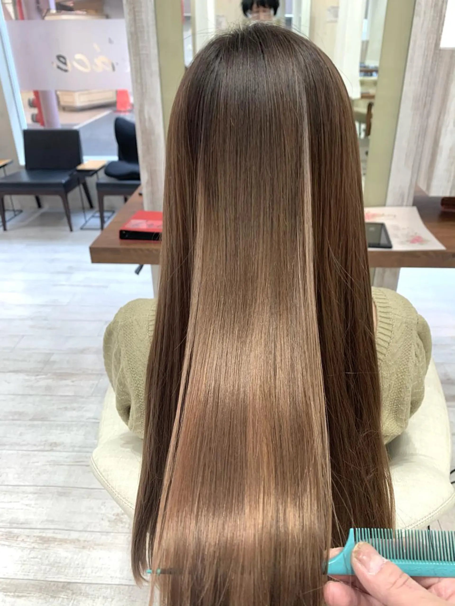 ロング カラー ハイライトカラー ハイライト カット ヘアカラー brace 立花のヘアスタイル