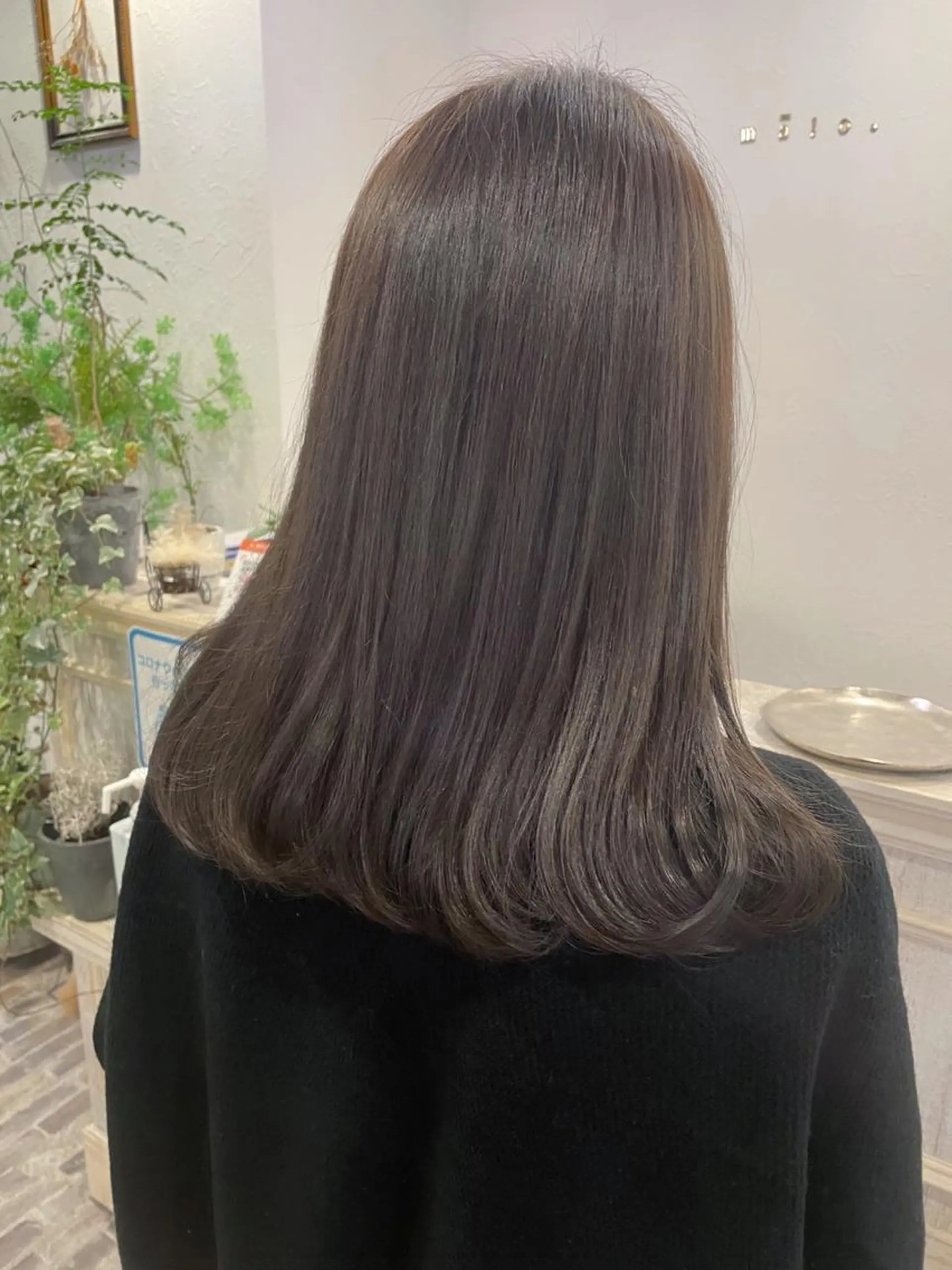 セミロング カラー ブリーチ ブルーカラー ブルージュ ブリーチなしカラー カット ヘアカラー トリートメント m ā l o.🌷 サカモトマイコのヘアスタイル