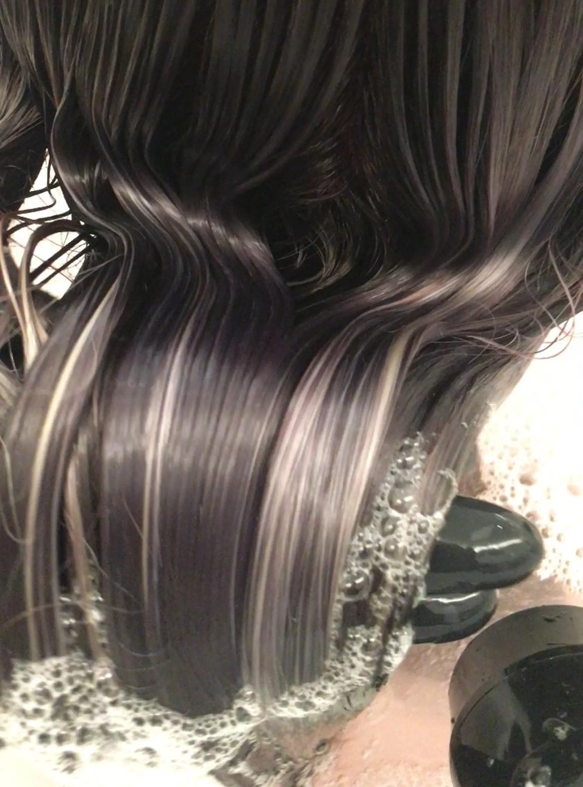 ミディアム due hair 京都駅前店 MILBON オージュア認定サロン【デューヘアー】所属・ハイトーンブリーチ 土坂　由志【京都】のヘアスタイル