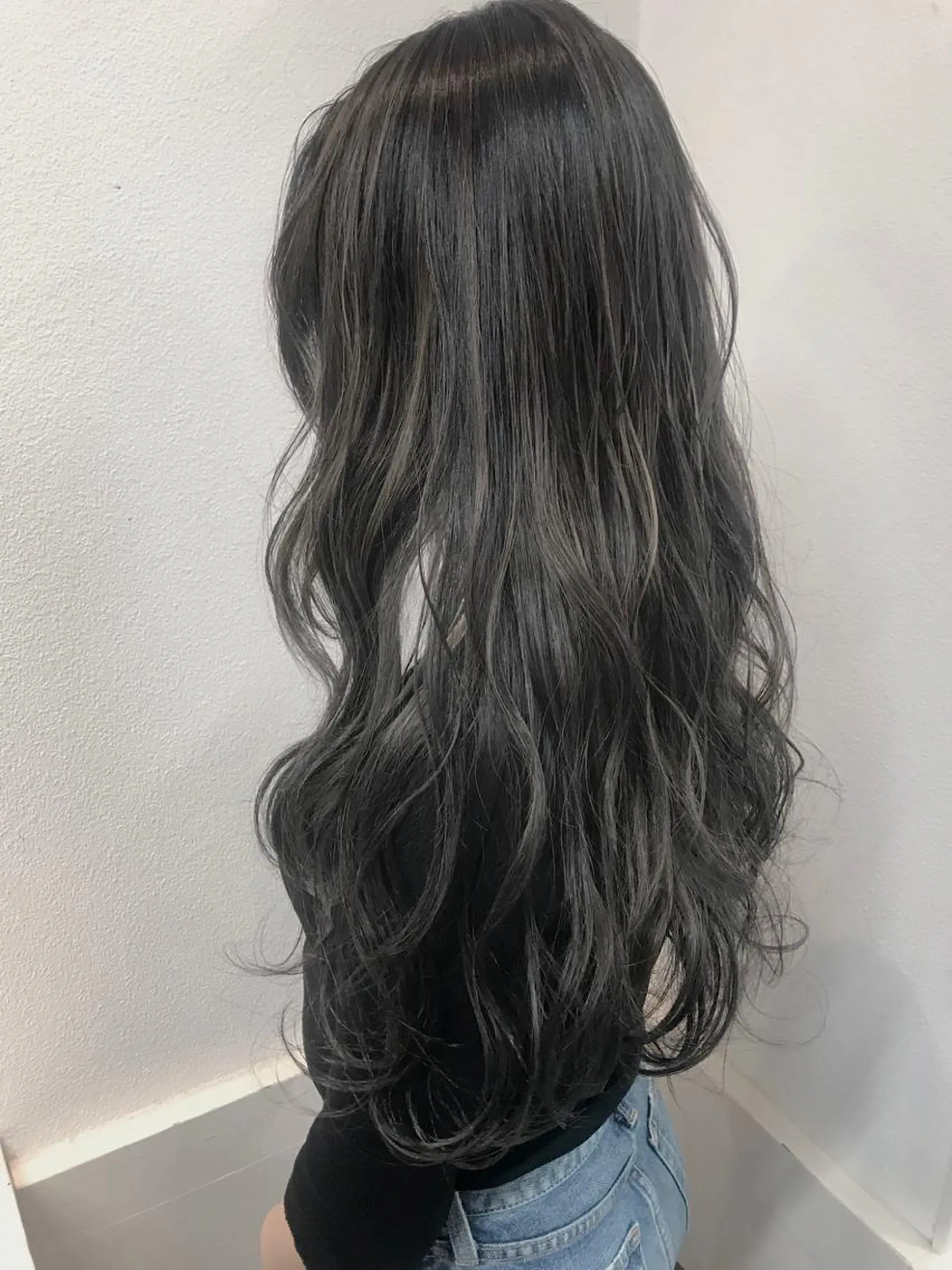 ロング カラー ヘアアレンジ ハイライトカラー シルバー ハイライト ヘアカラー トリートメント GiseL天神カラー 髪質改善/ブリーチのヘアスタイル