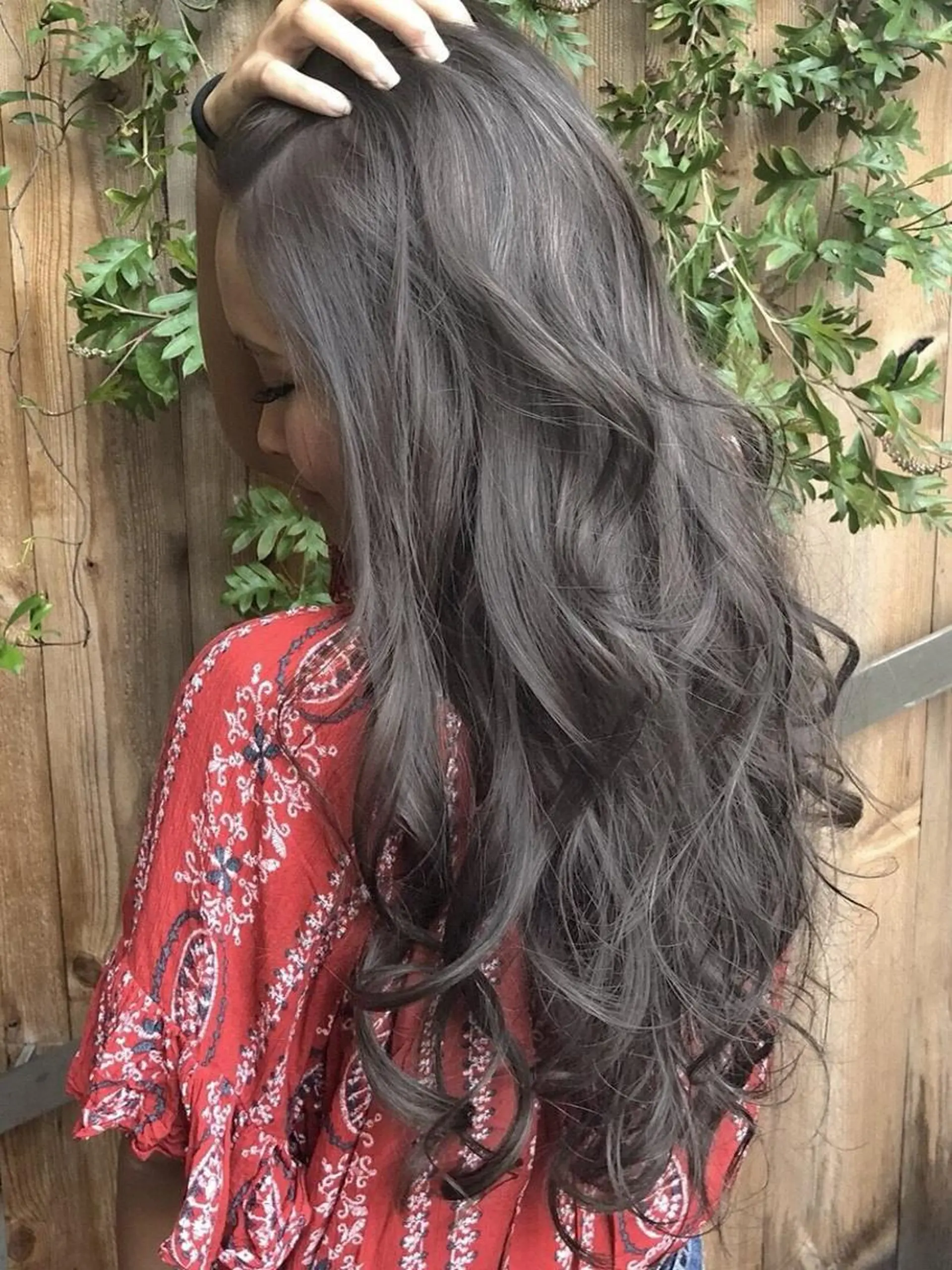 ロング カラー ヘアアレンジ Device ディバイスのヘアスタイル