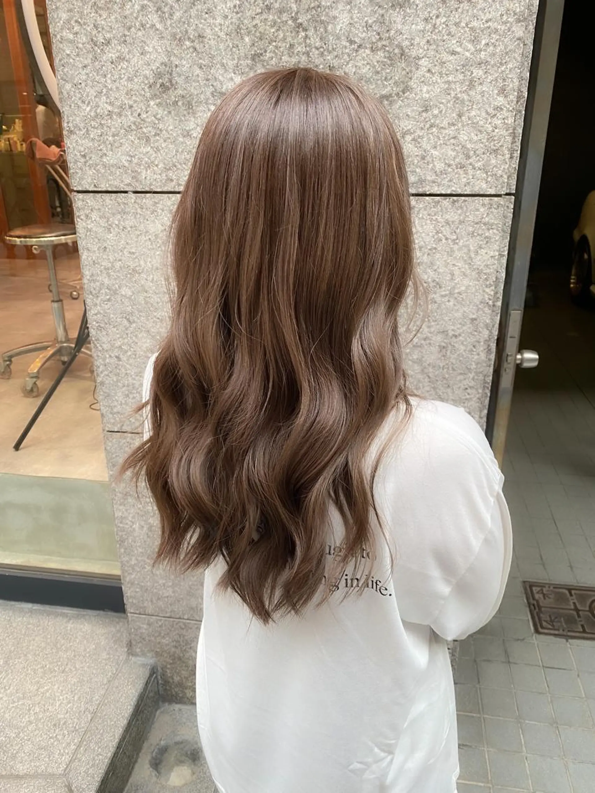 ロング アッシュ カット ヘアカラー トリートメント 髪質改善× ブリーチなしyutoのヘアスタイル