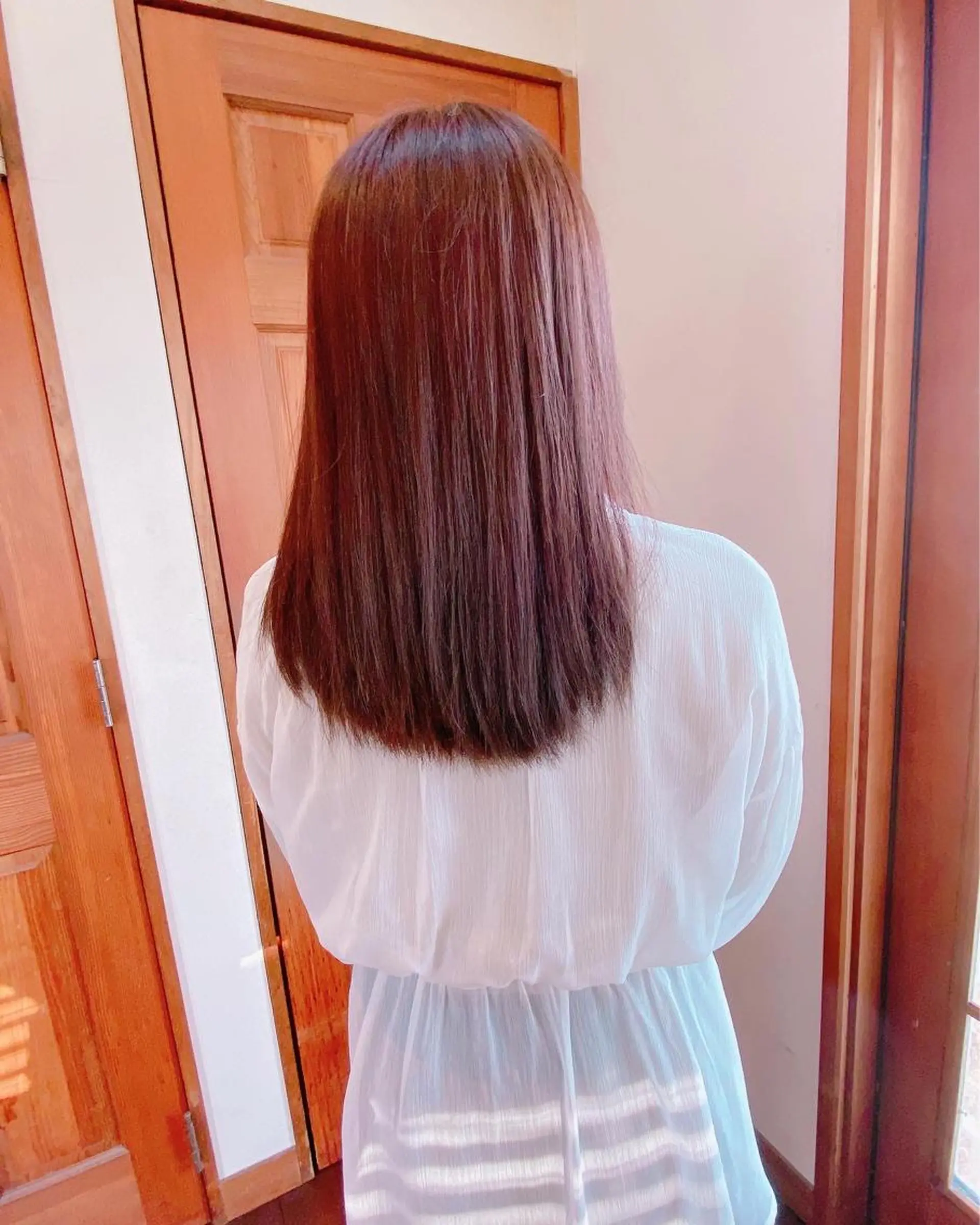 セミロング ピンクブラウン カット ヘアカラー トリートメント NIENTE2nd所属・大良 彩水のヘアスタイル