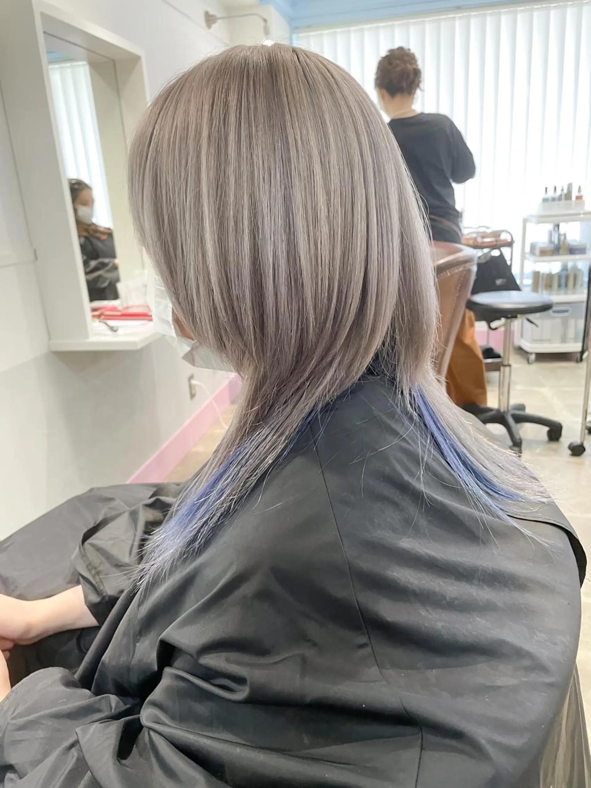 セミロング Lit所属・Lit.豊橋 夏目のヘアスタイル