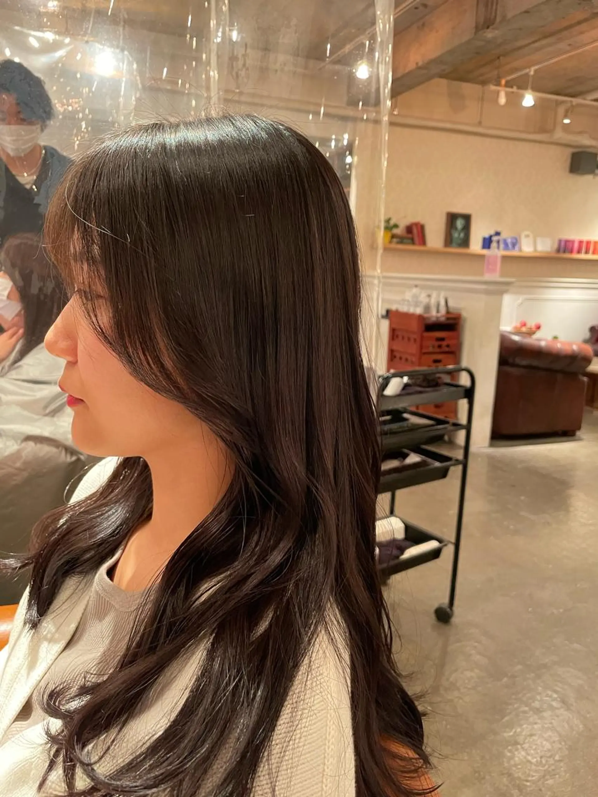 セミロング カラー ヘアアレンジ 顔周りカット 髪質改善 韓国風ヘア トリートメント カット ヘアカラー トリートメント 韓国風カット/ 髪質改善 黒崎のヘアスタイル