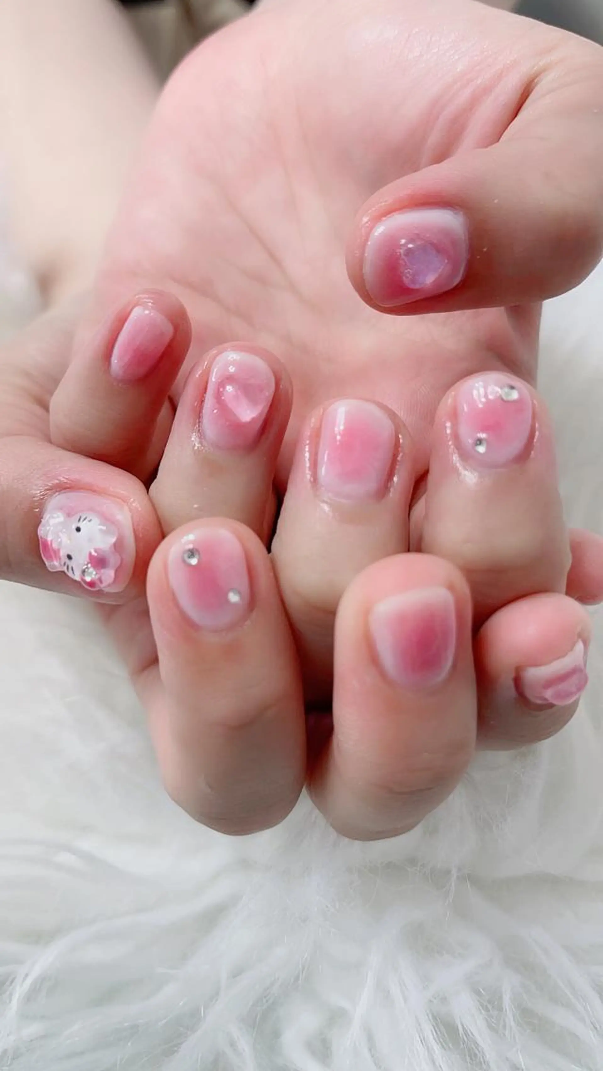 ネイル ハンドネイル 菲菲ネイルサロン所属・FF フィフィネイルサロンのネイルデザイン