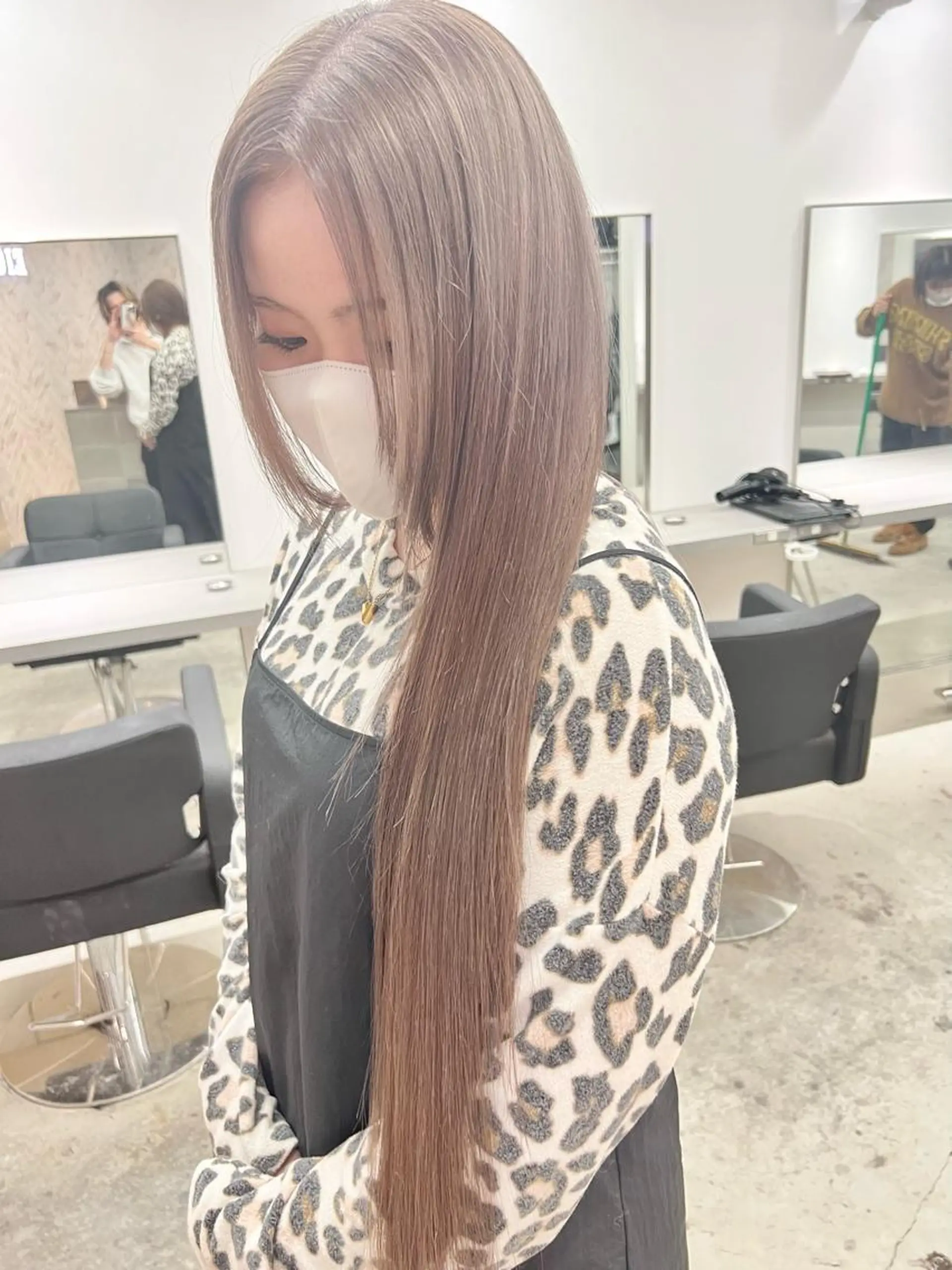 ロング カラー ベージュカラー ホワイトベージュ ヘアカラー 【副店長】DAYS 2nd 久木山湧也のヘアスタイル