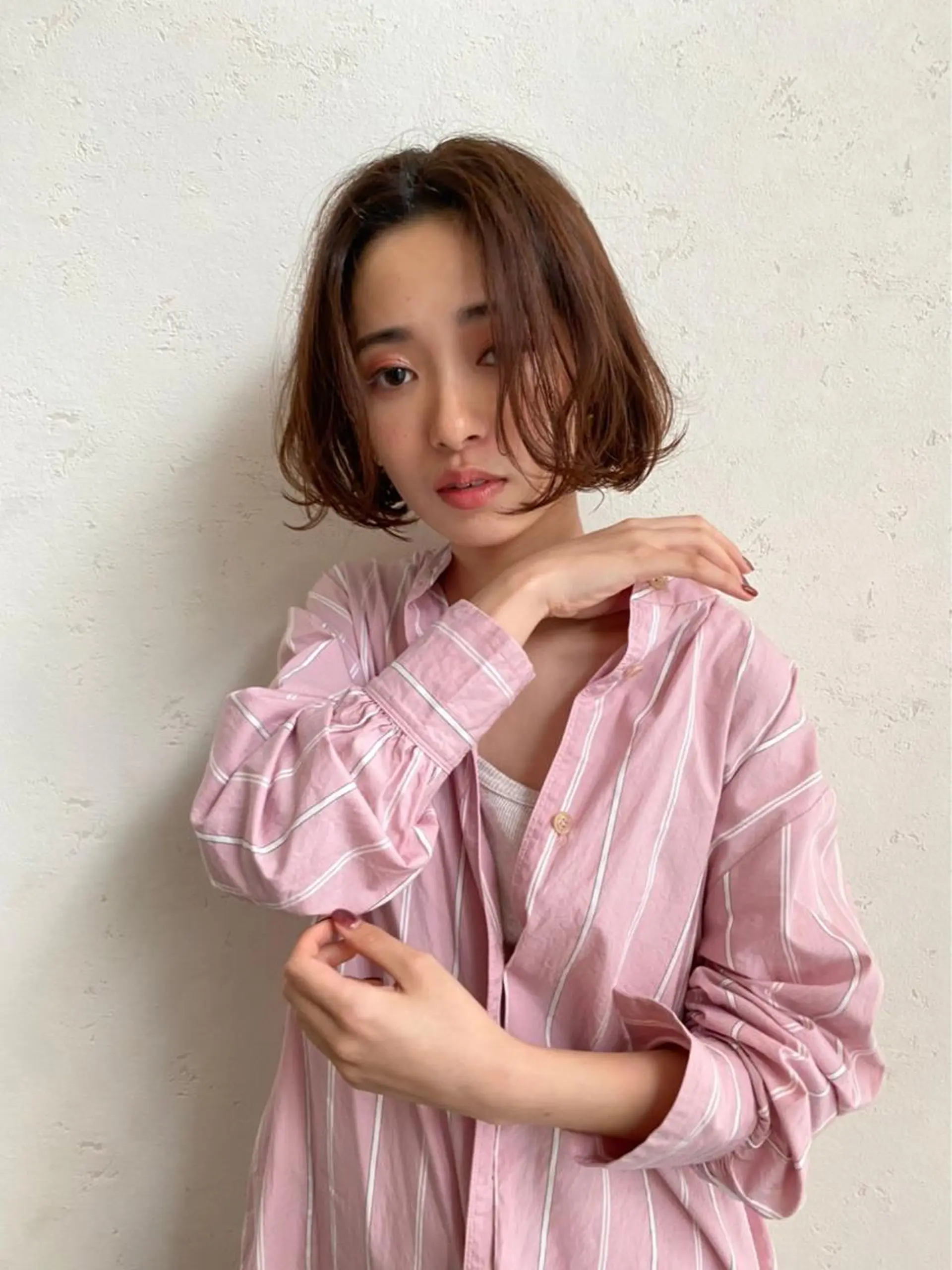 ショート 羽根 ひよりのヘアスタイル