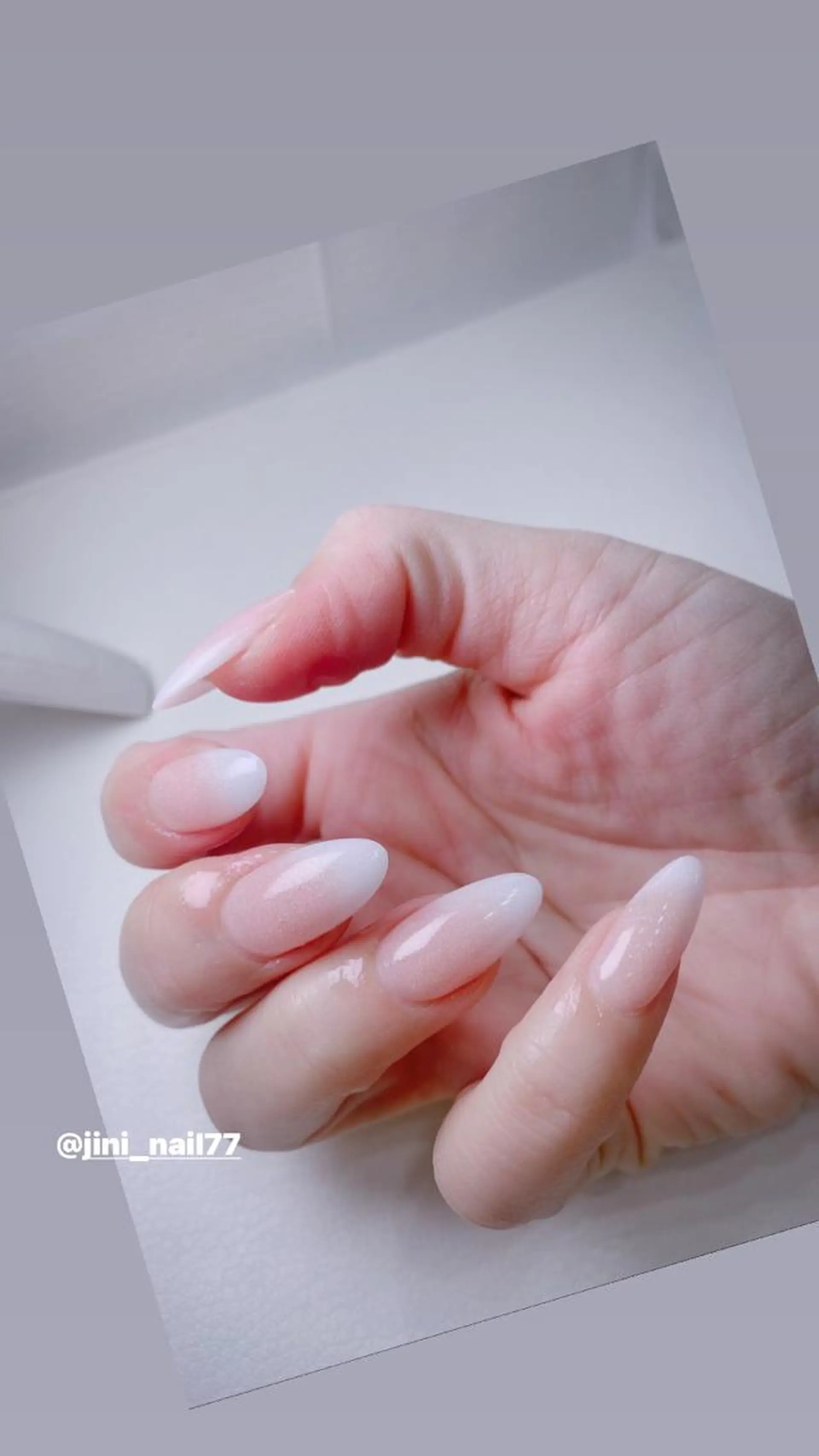 ネイル JINI NAIL所属・ジニ ネイルのネイルデザイン