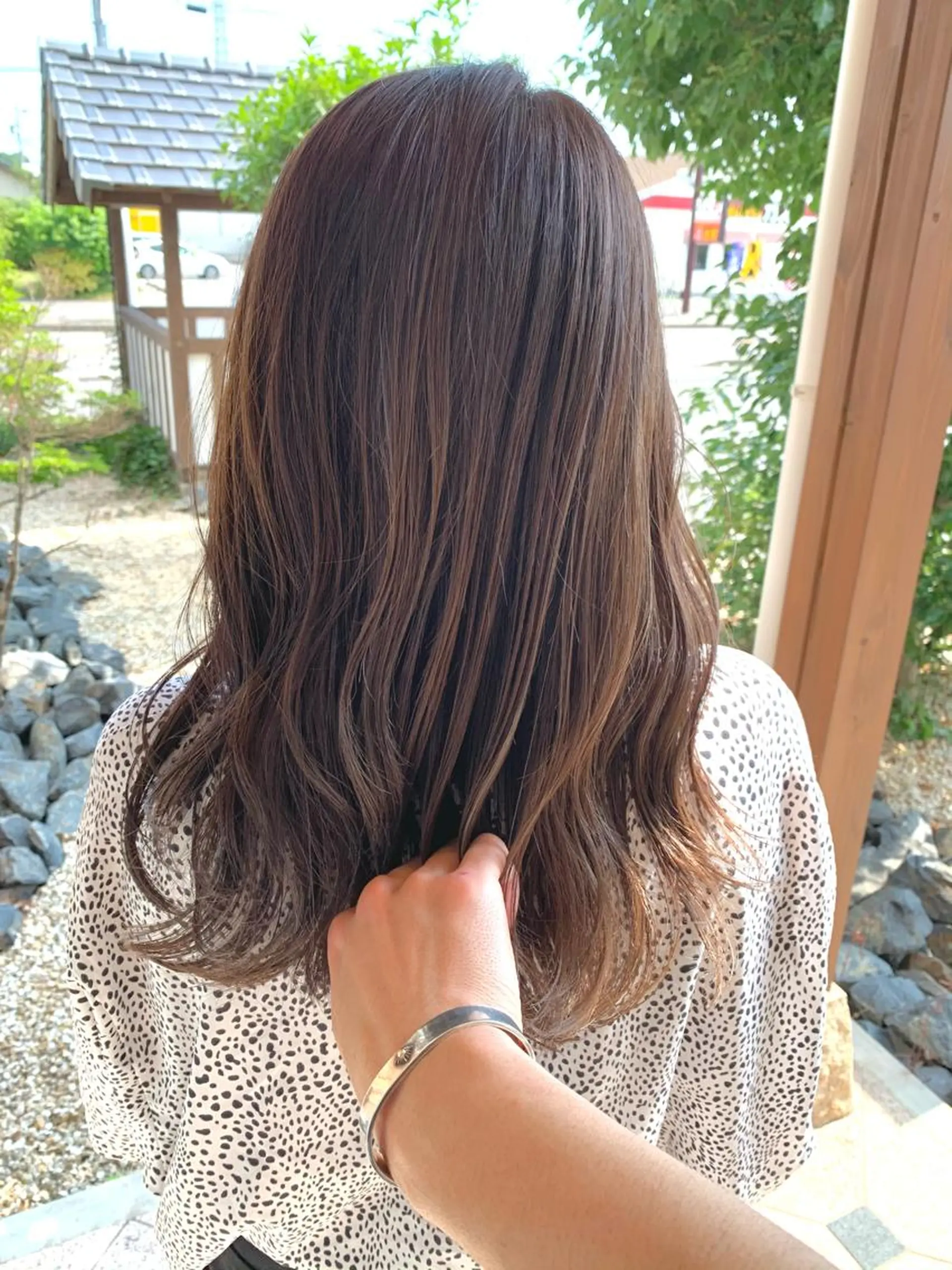 ミディアム カラー ヘアカラー トリートメント Artist 藤﨑紘成のヘアスタイル