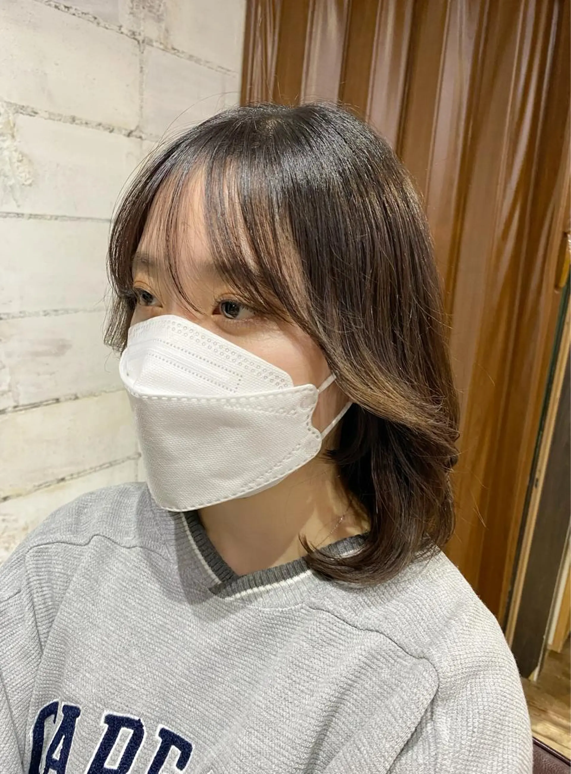 ミディアム カラー くびれヘア くびれレイヤー レイヤーカット カット ヘアカラー トリートメント ヘアセット 【韓国レイヤー特化 ハッシュカット】のヘアスタイル