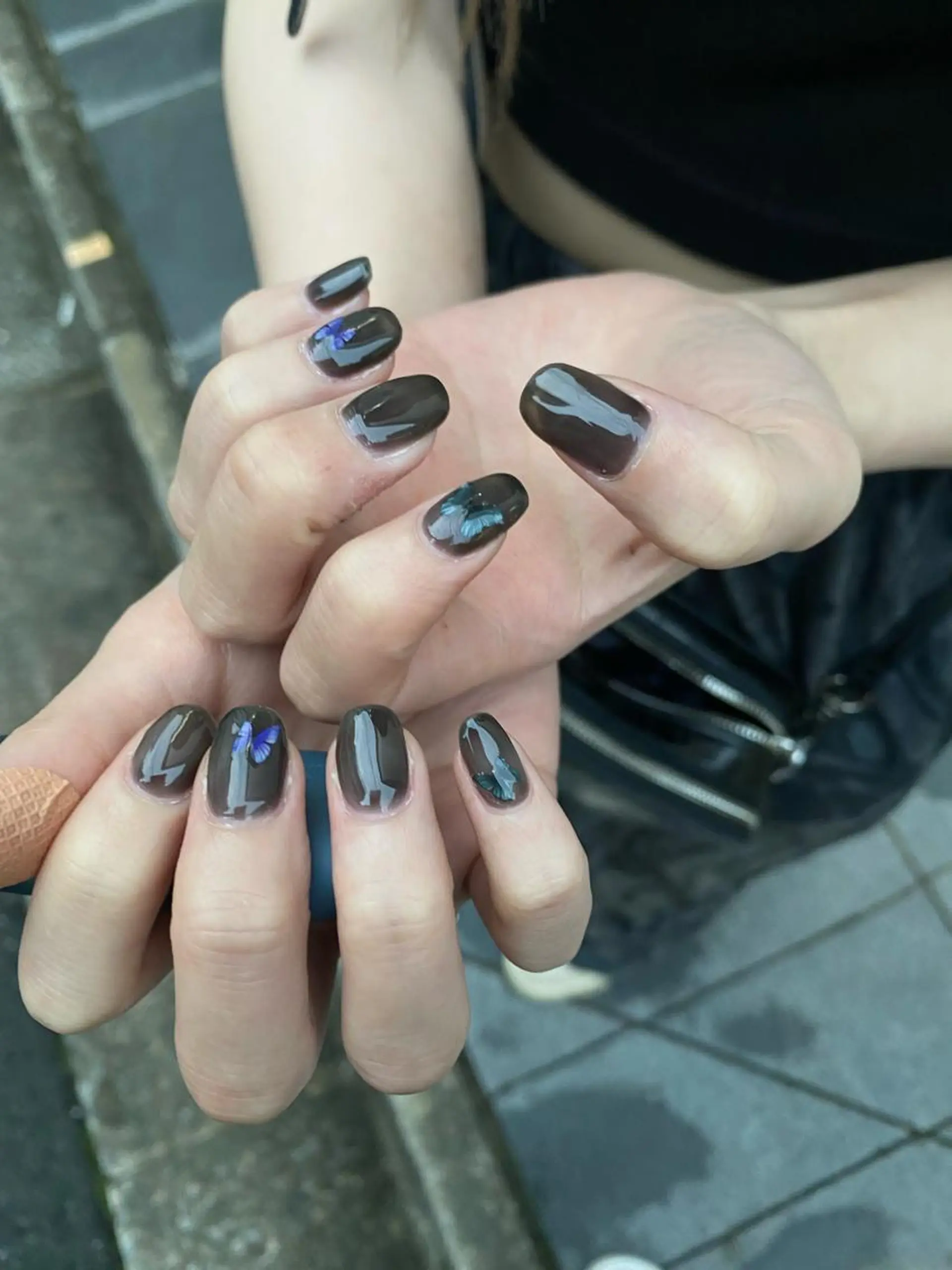 ネイル ♱˖⁺ 𝒎𝒐𝒑𝒊 ⁺のネイルデザイン