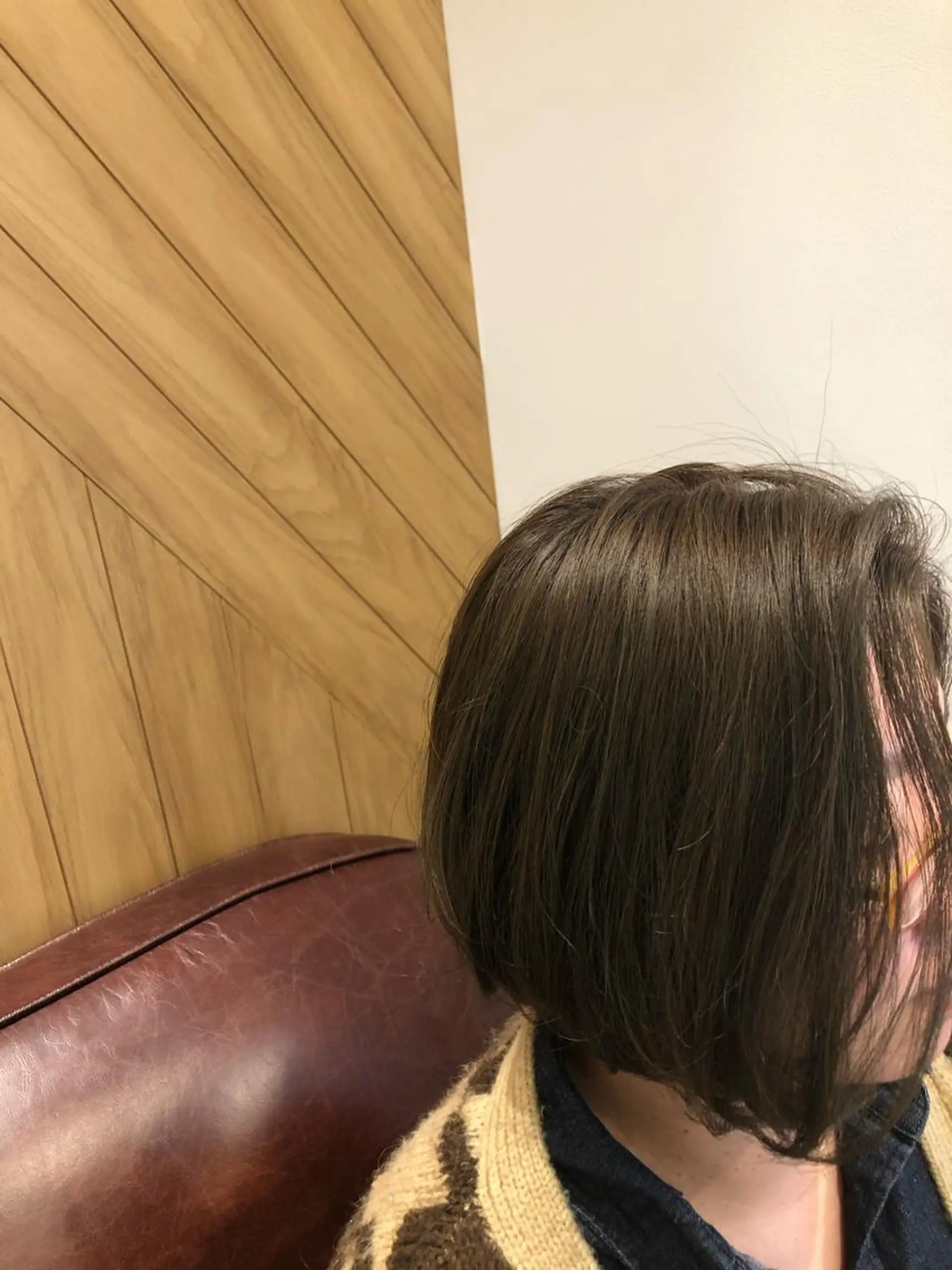 ショート カラー 鈴村 大介のヘアスタイル