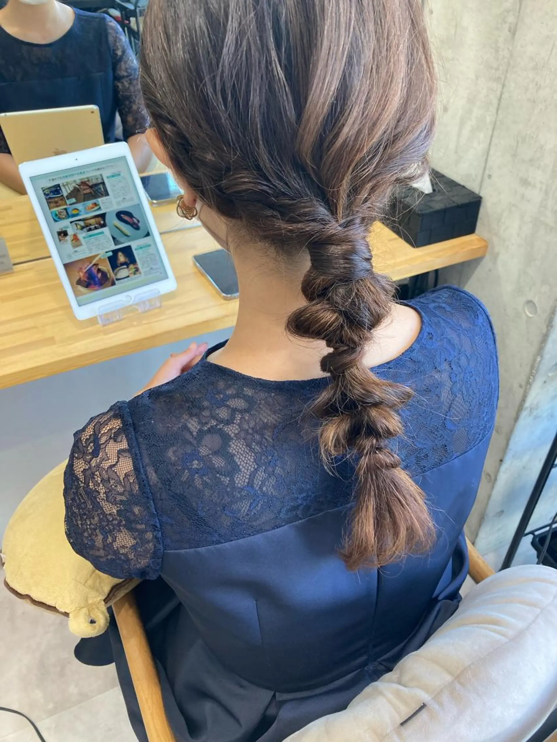 セミロング ヘアセット ✨色持ちの良い艶 カラー✨蟹江真世のヘアスタイル