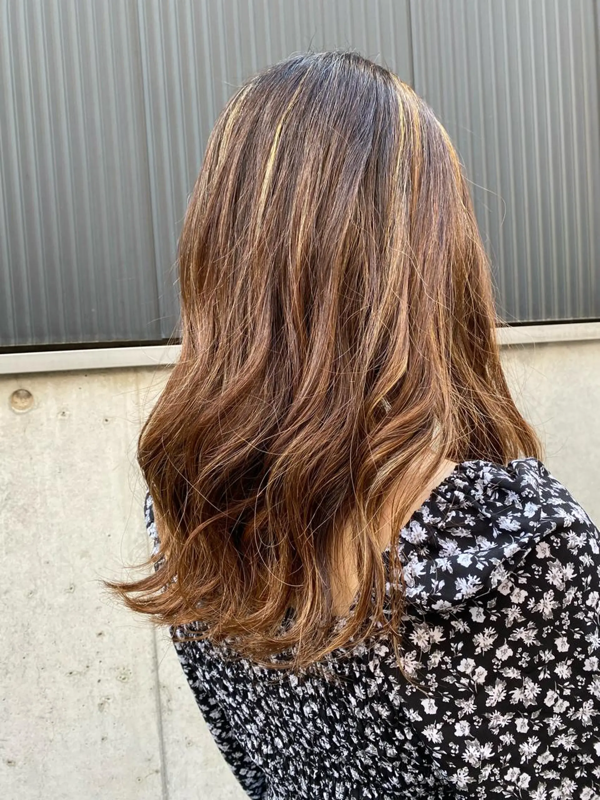 セミロング 勝沼 佑季のヘアスタイル