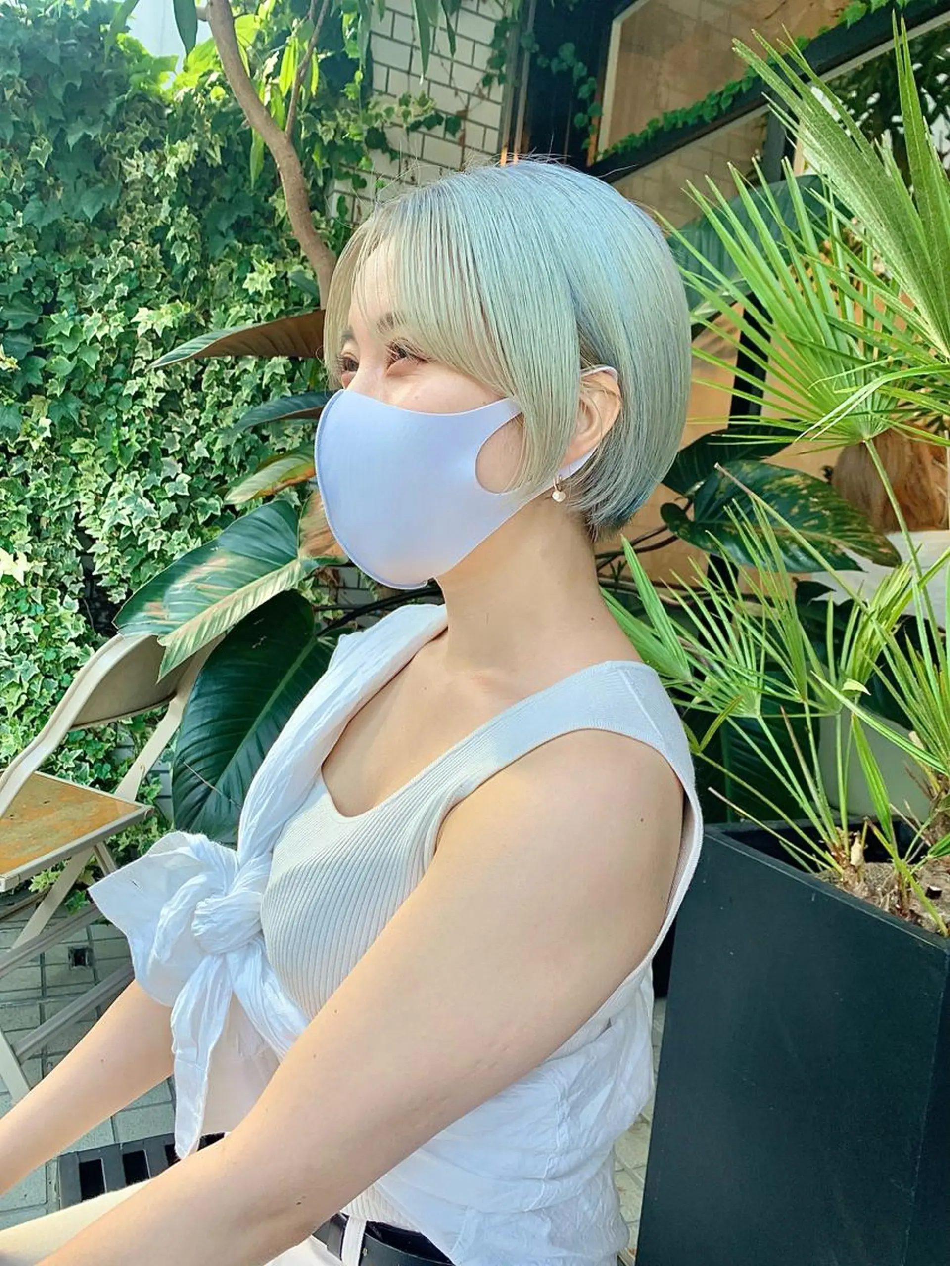 ショート カラー アッシュ ブリーチ ホワイトアッシュ カット ヘアカラー トリートメント 柔らかブラウン/顔周 りレイヤー♡ユウシのヘアスタイル