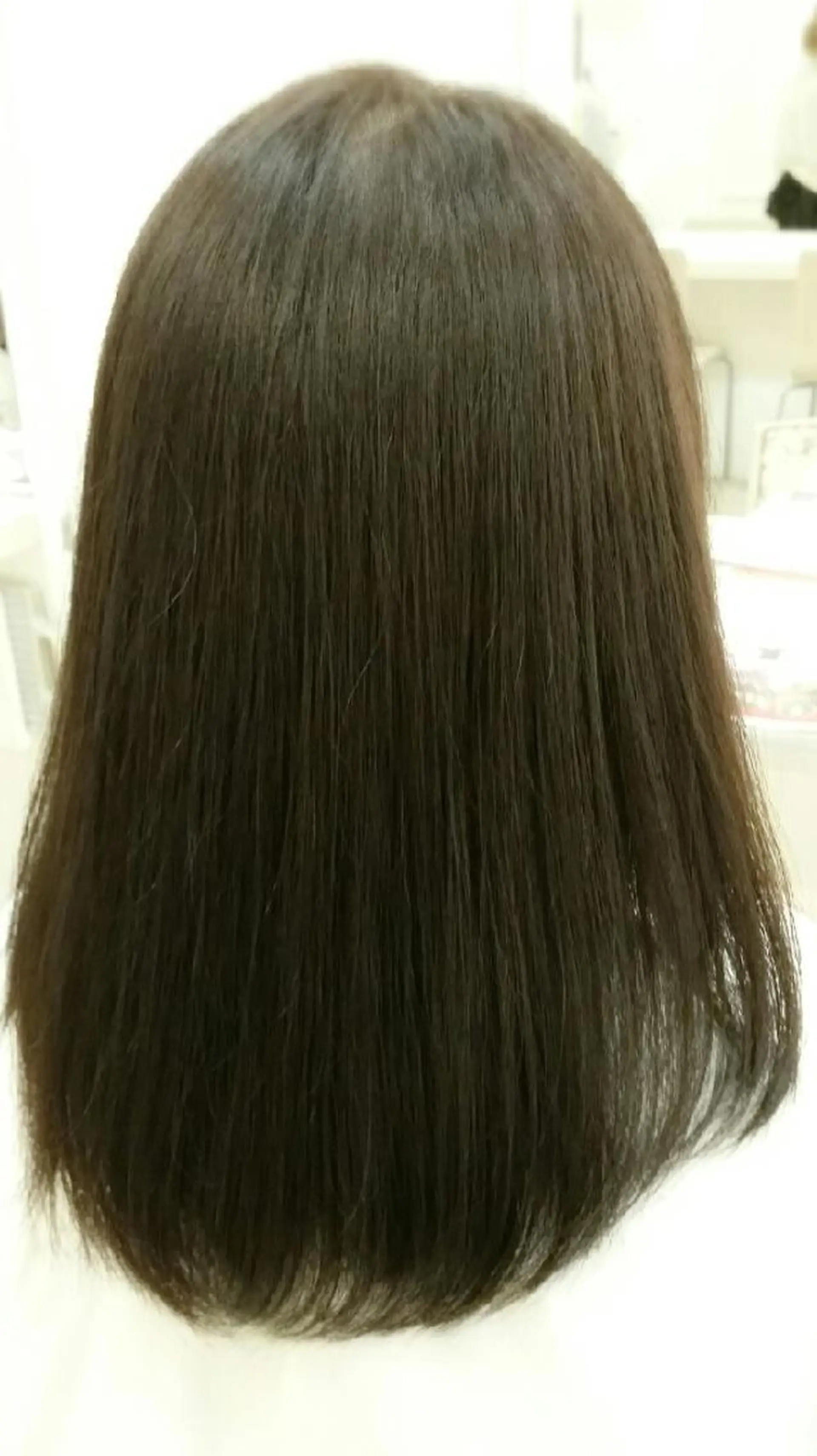 ミディアム 須賀 一美のヘアスタイル